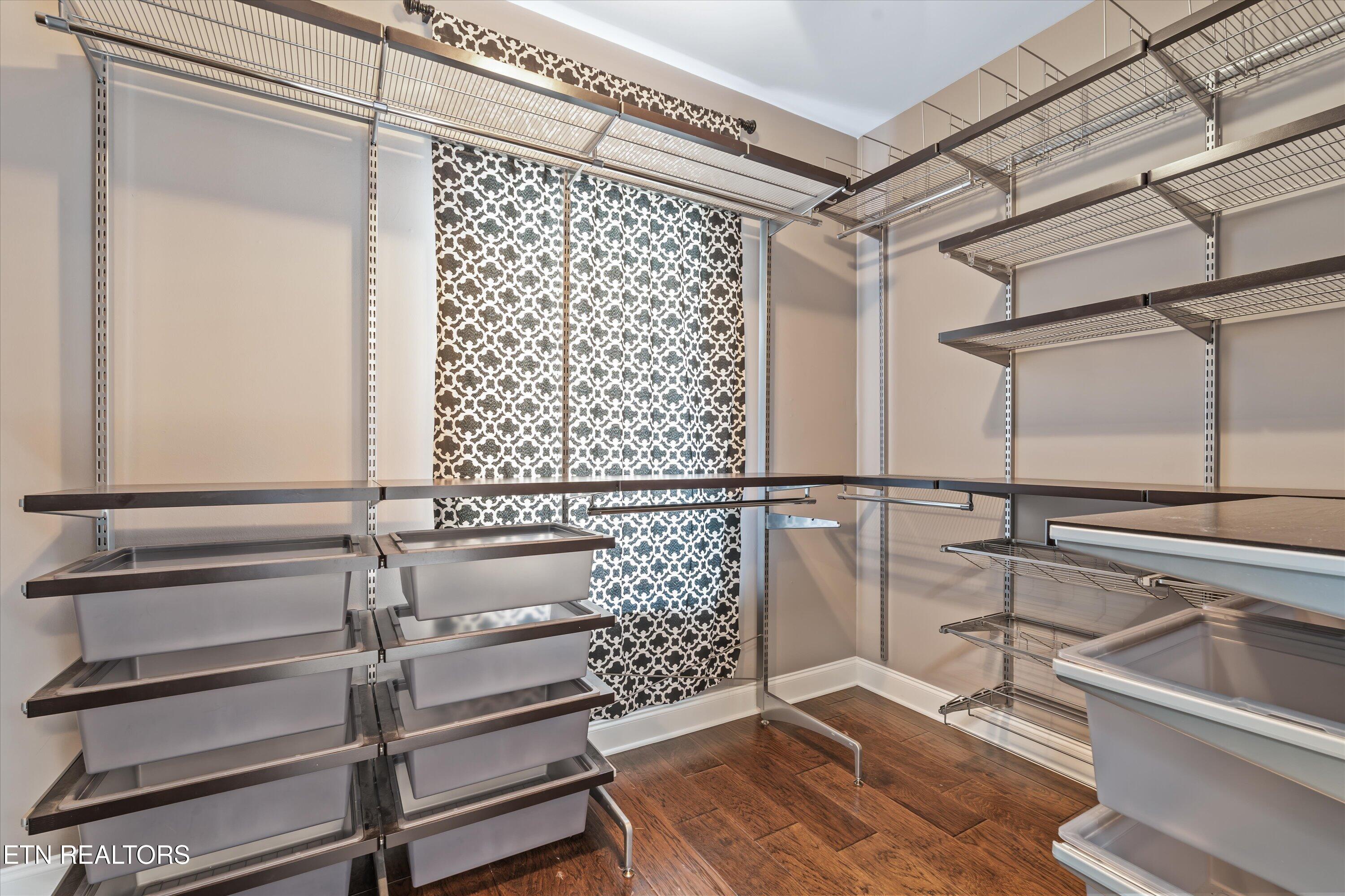 1059 Houston Springs Rd