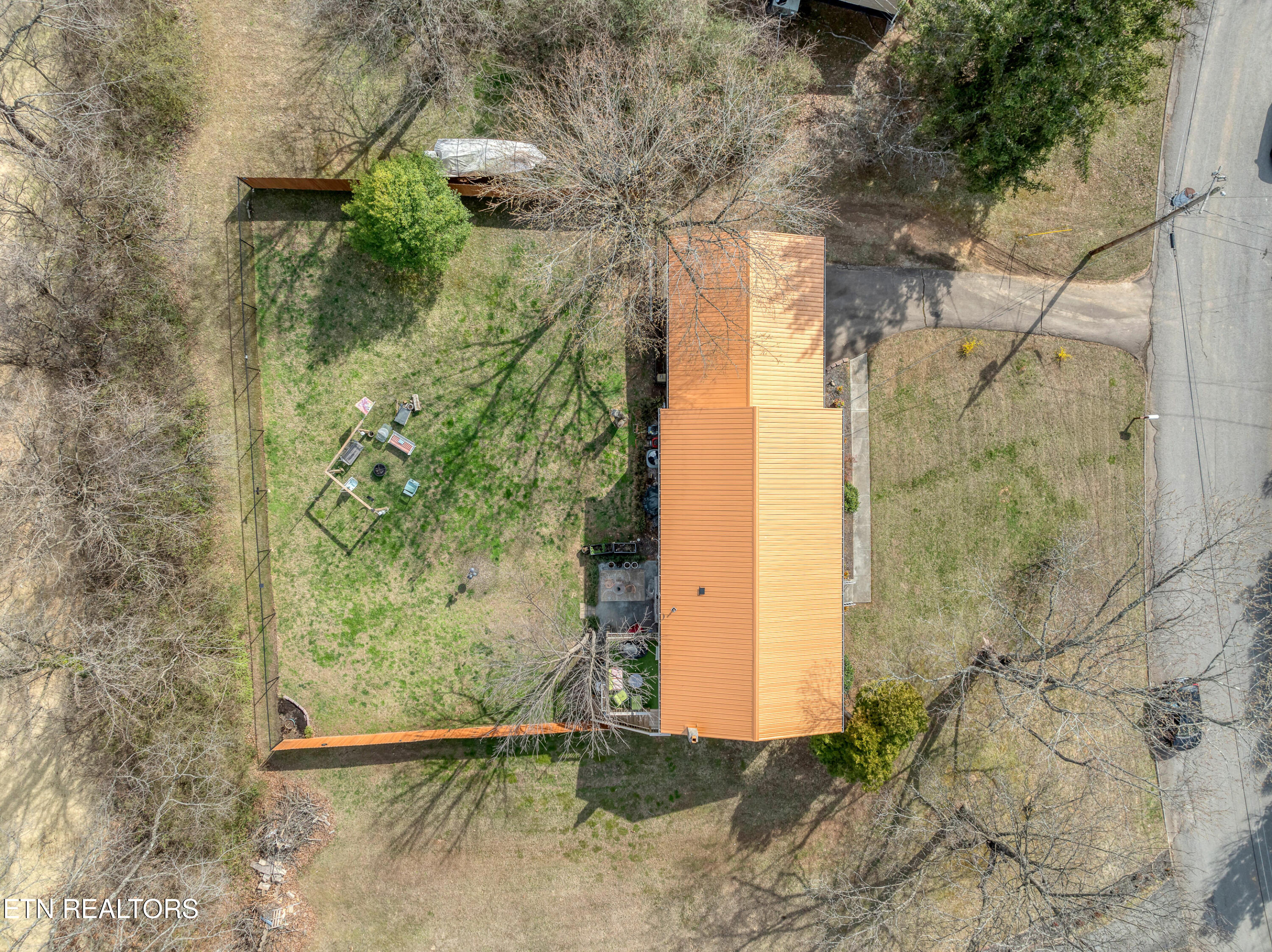 1733 N Parkridge Drive