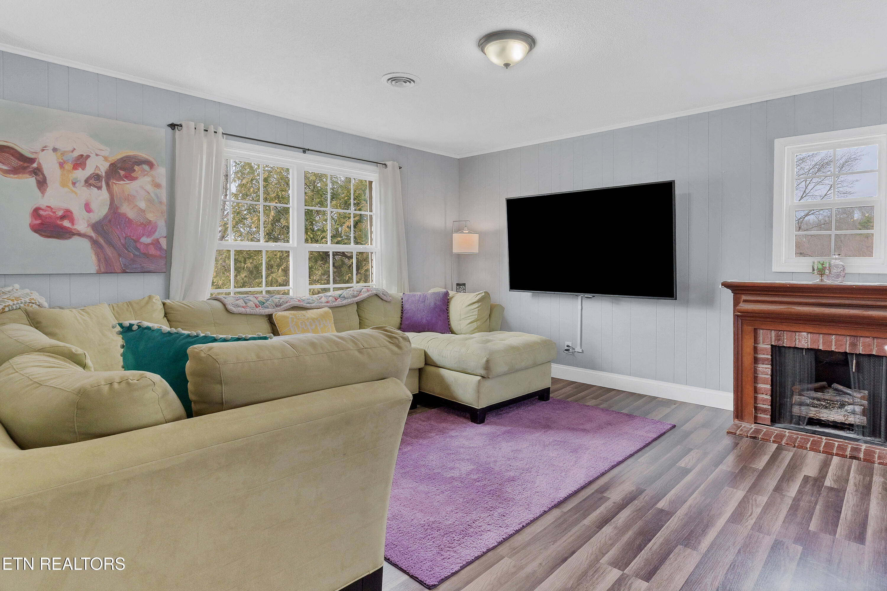 1733 N Parkridge Drive