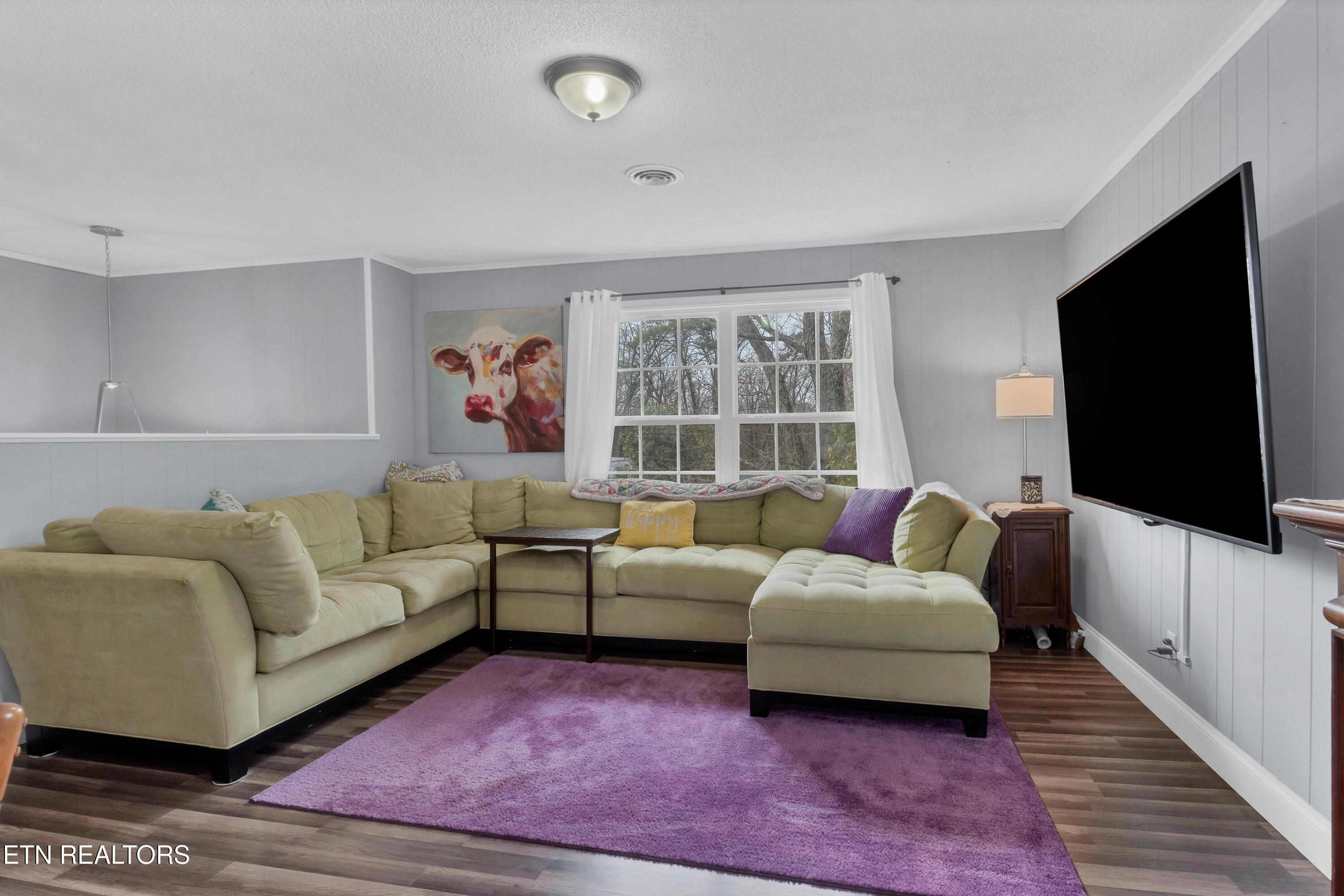 1733 N Parkridge Drive