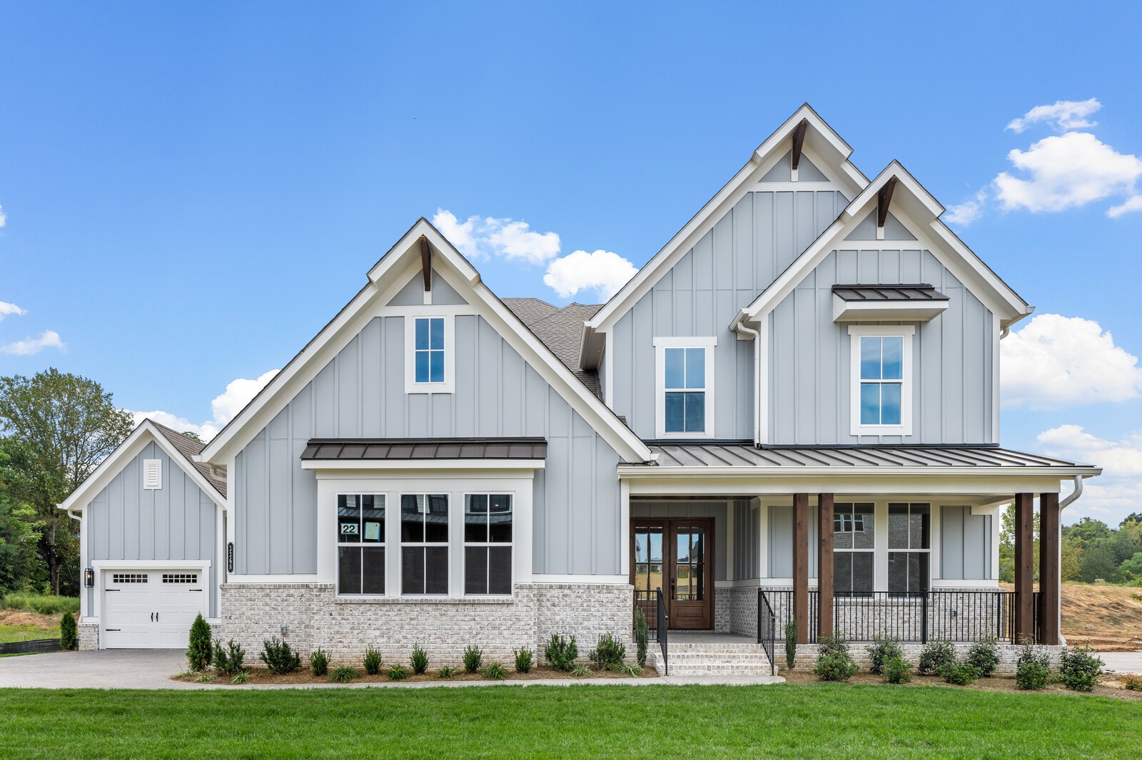 3368 Sarah Bee Ln