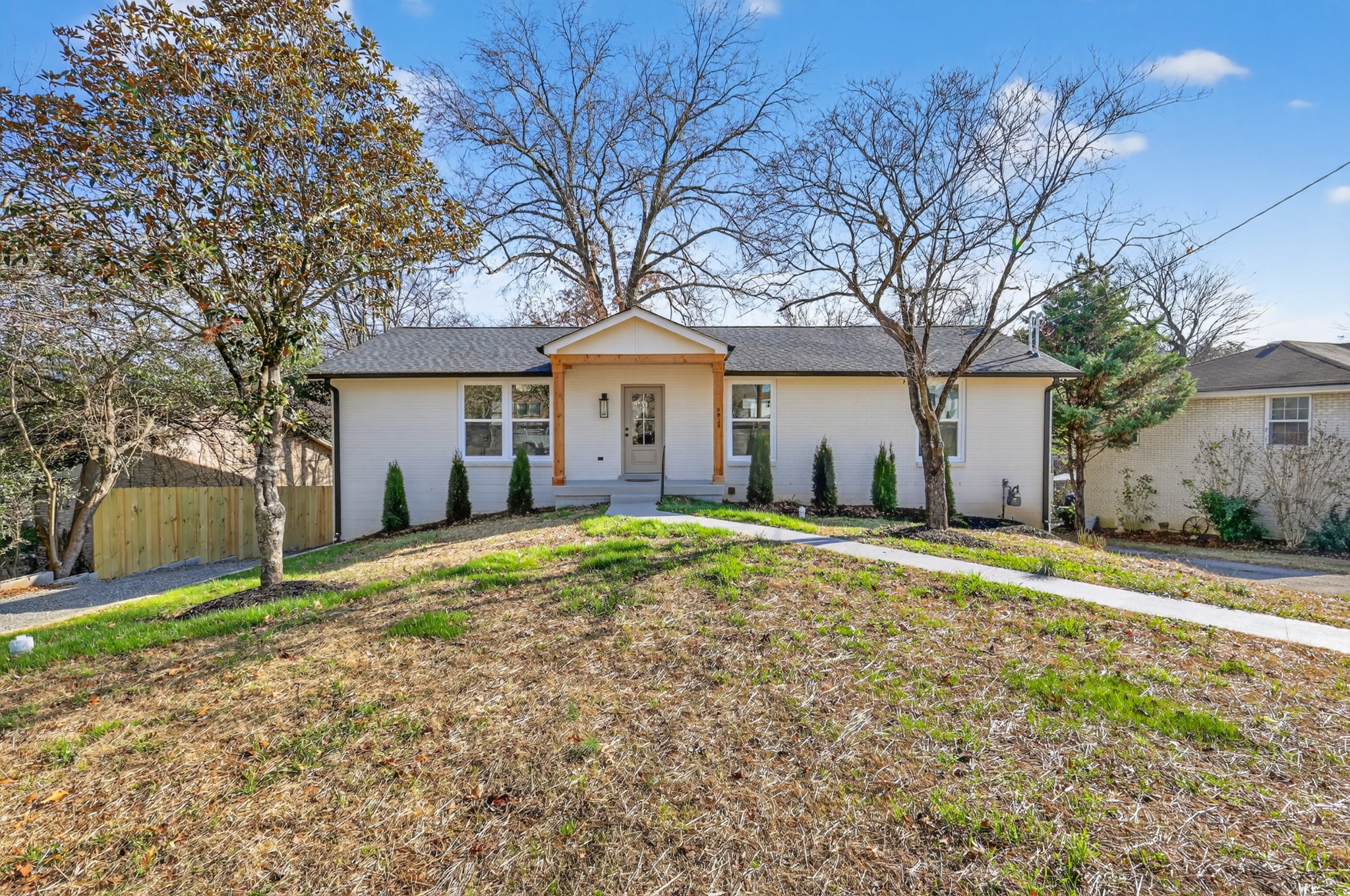 4928 Sherman Oaks Dr Unit: B