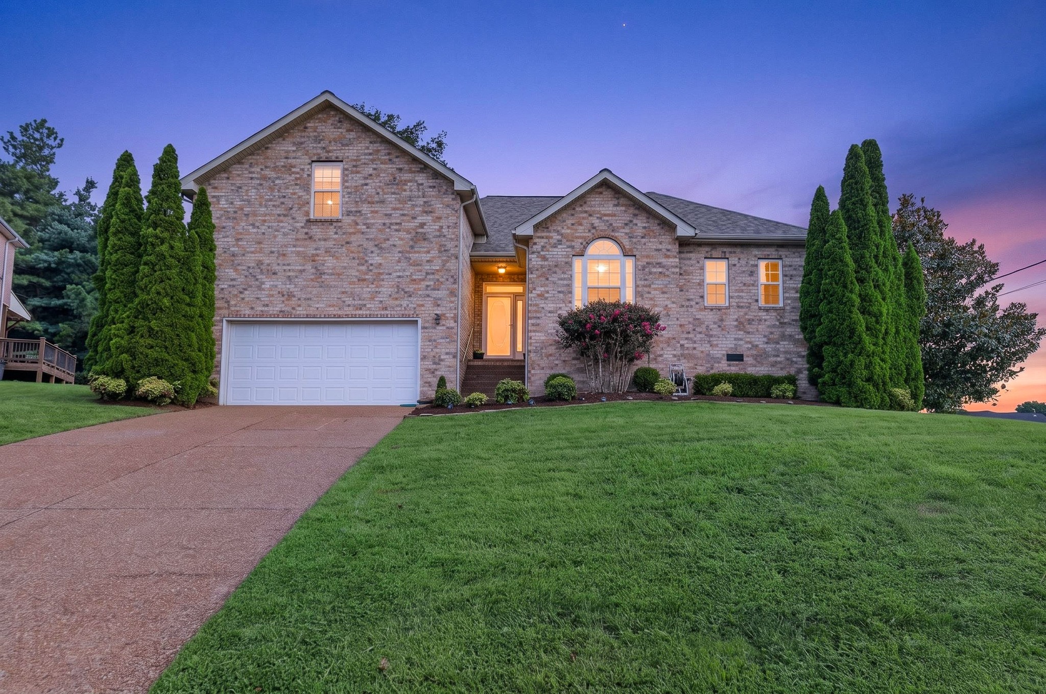1738 Dryden Dr