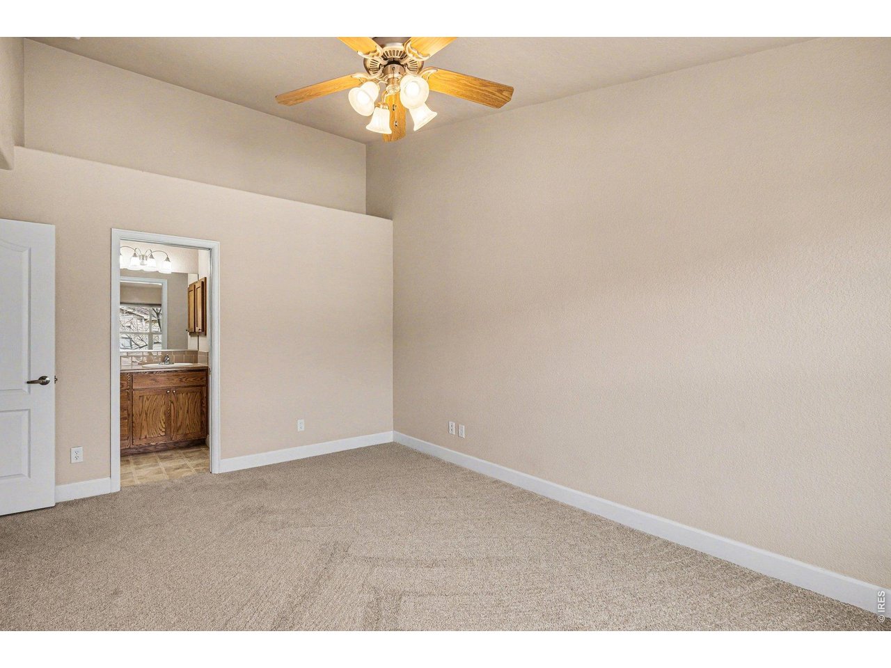 5775 W 29th St 4-405