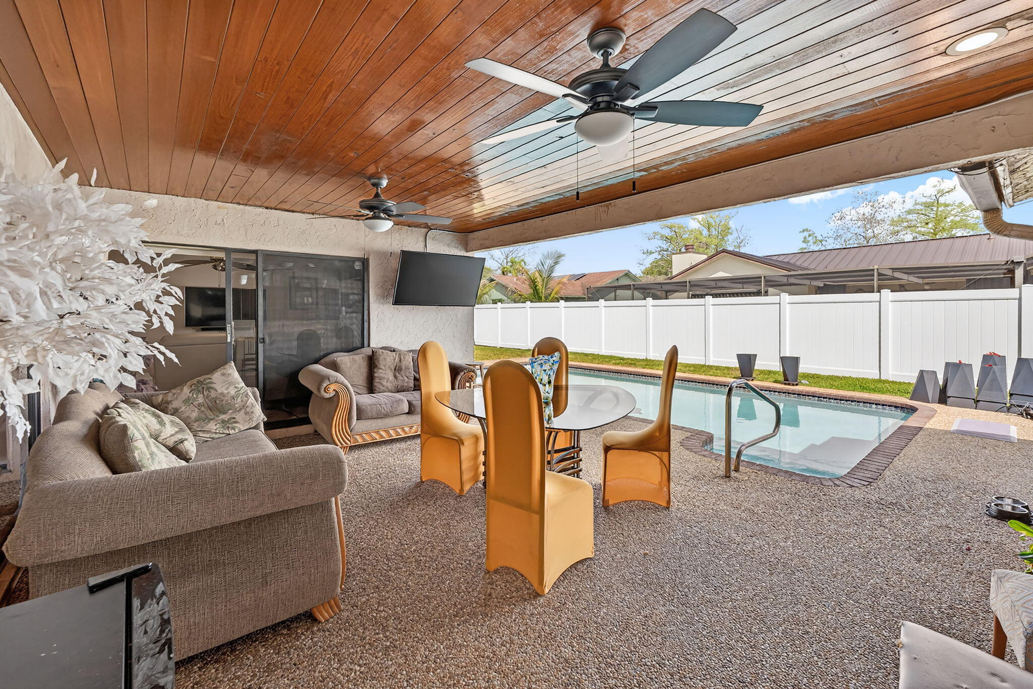 8001 NW 53rd Court