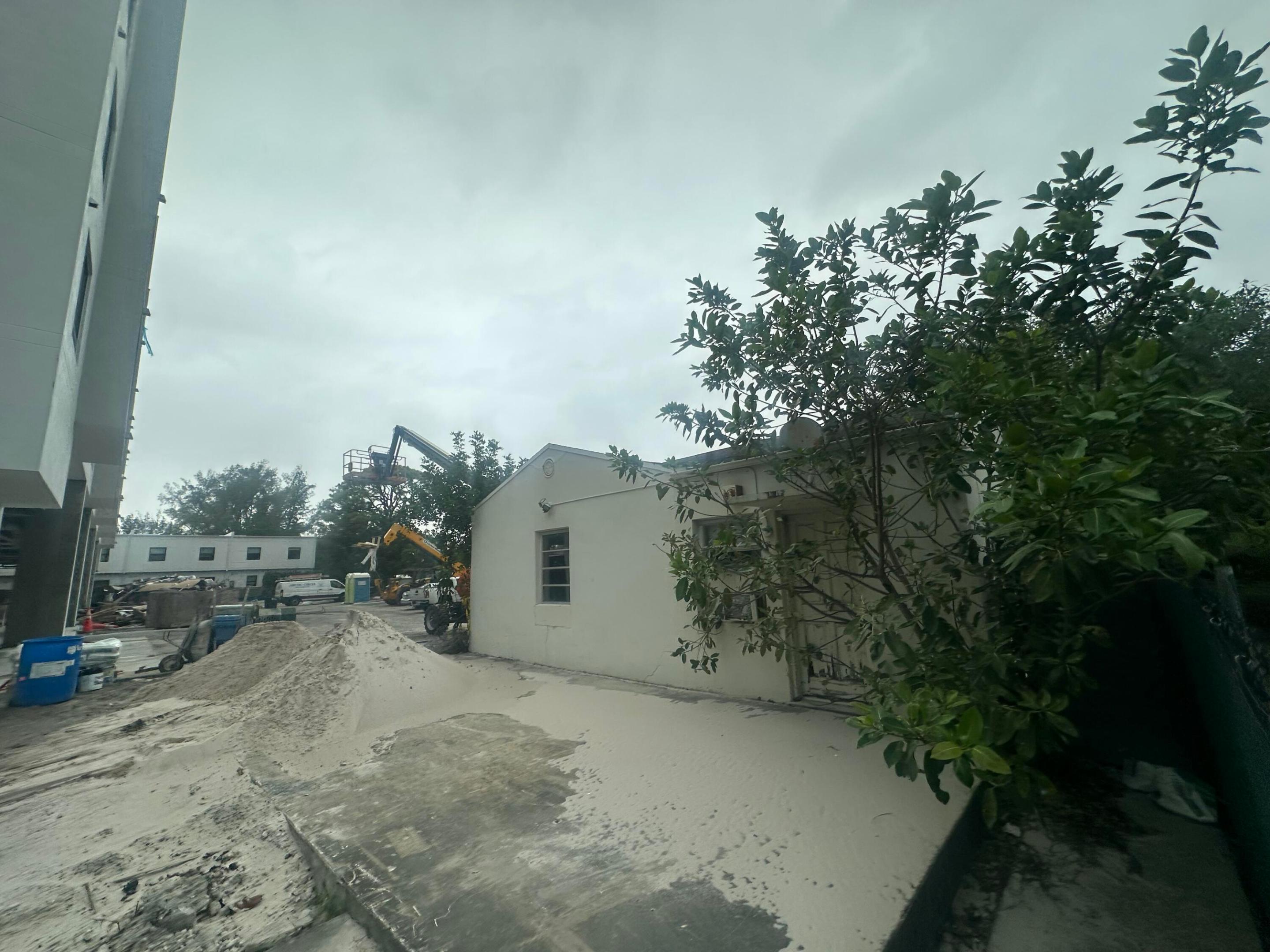 223 SE 4th Street 1