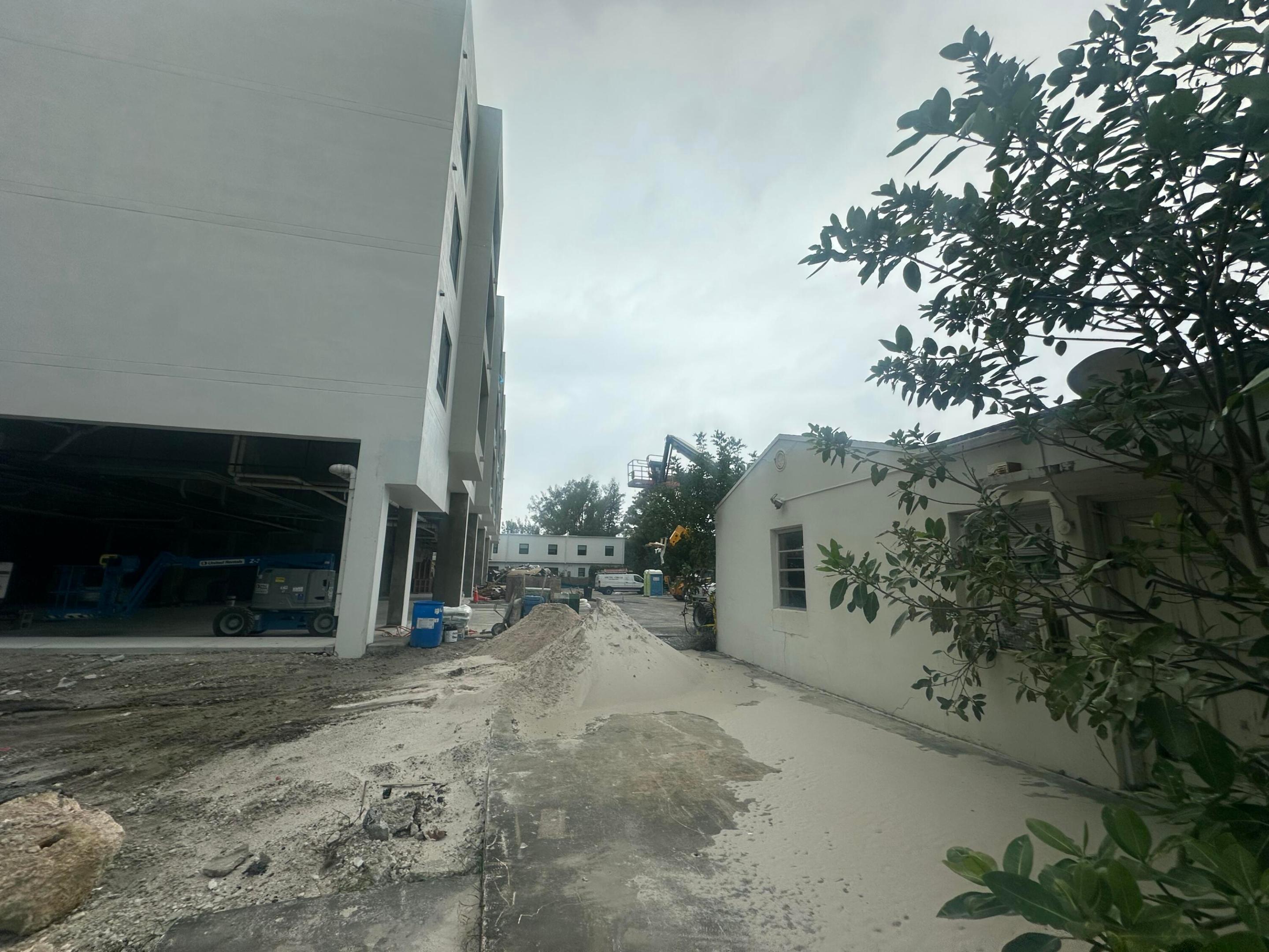 223 SE 4th Street 1