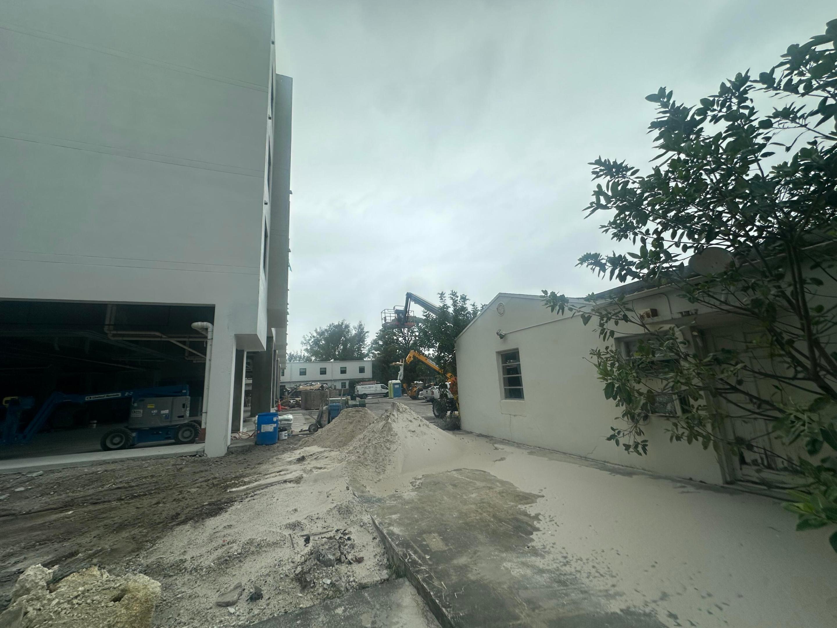 223 SE 4th Street 1