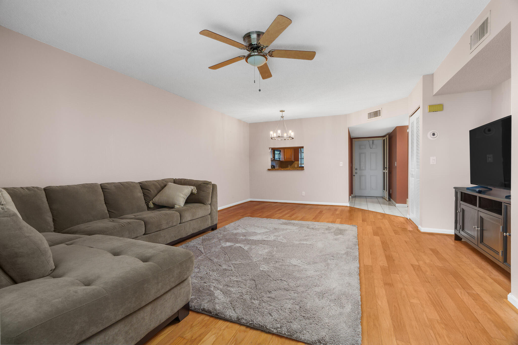 1203 Congressional Way