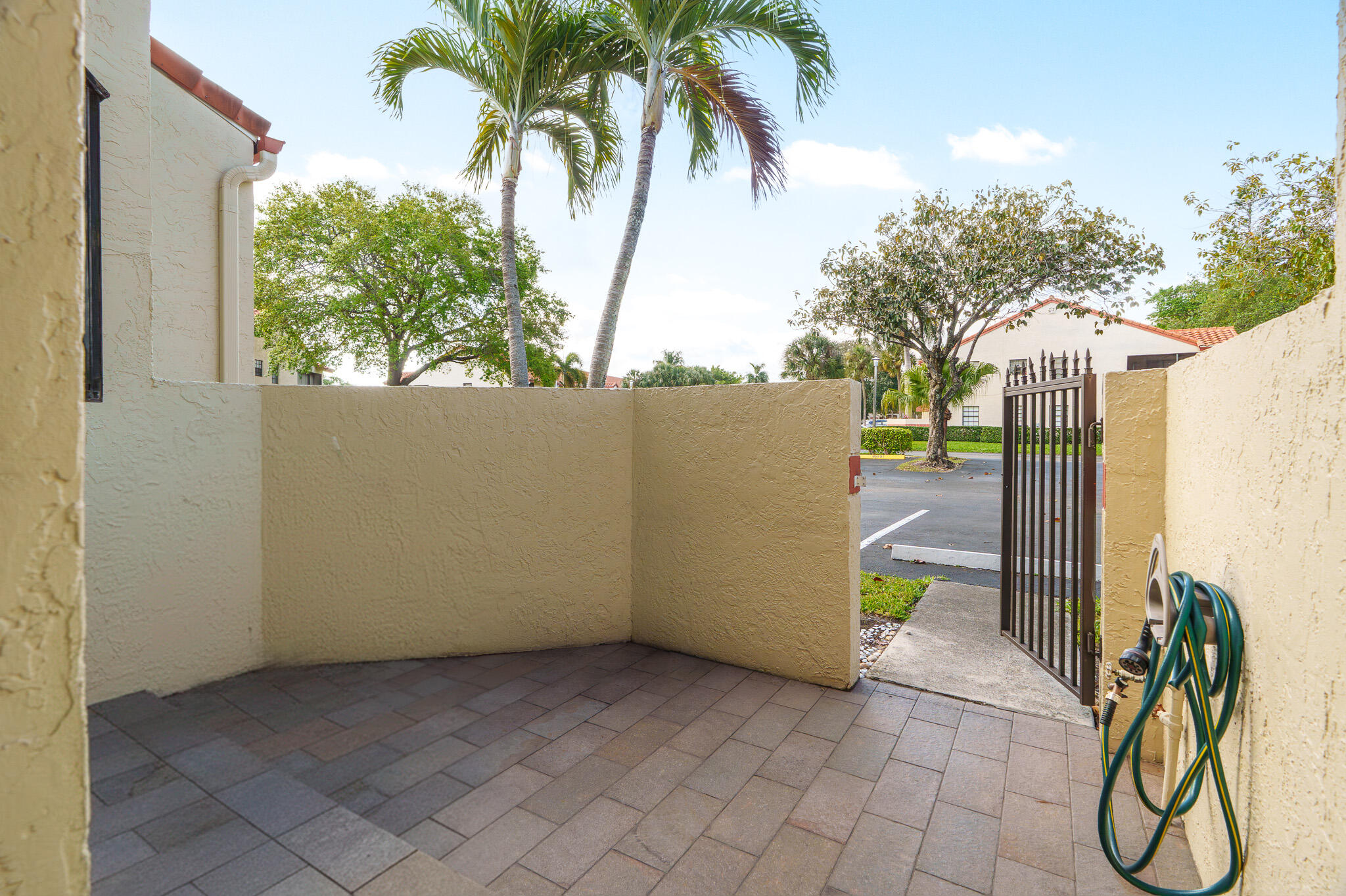 1203 Congressional Way