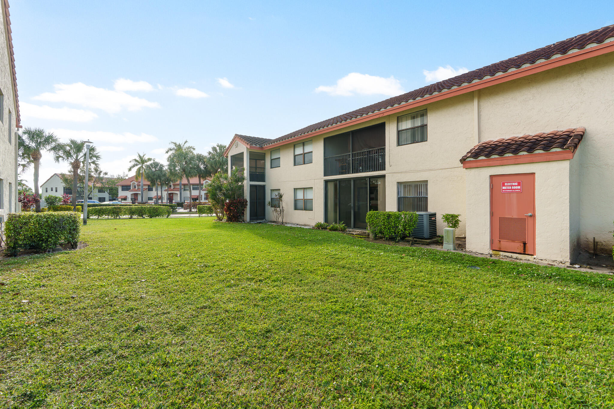 1203 Congressional Way