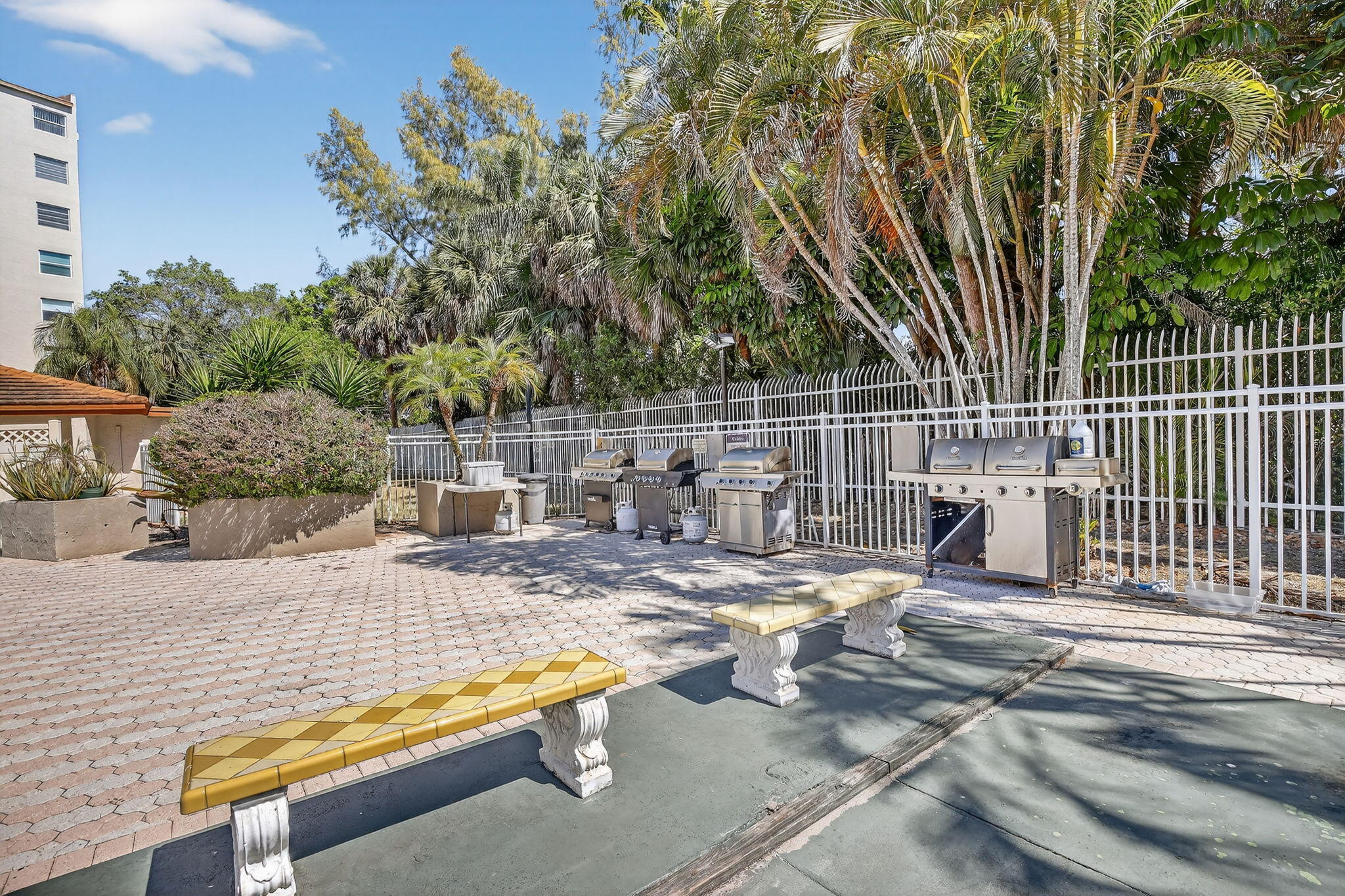 3910 Inverrary Boulevard 802b
