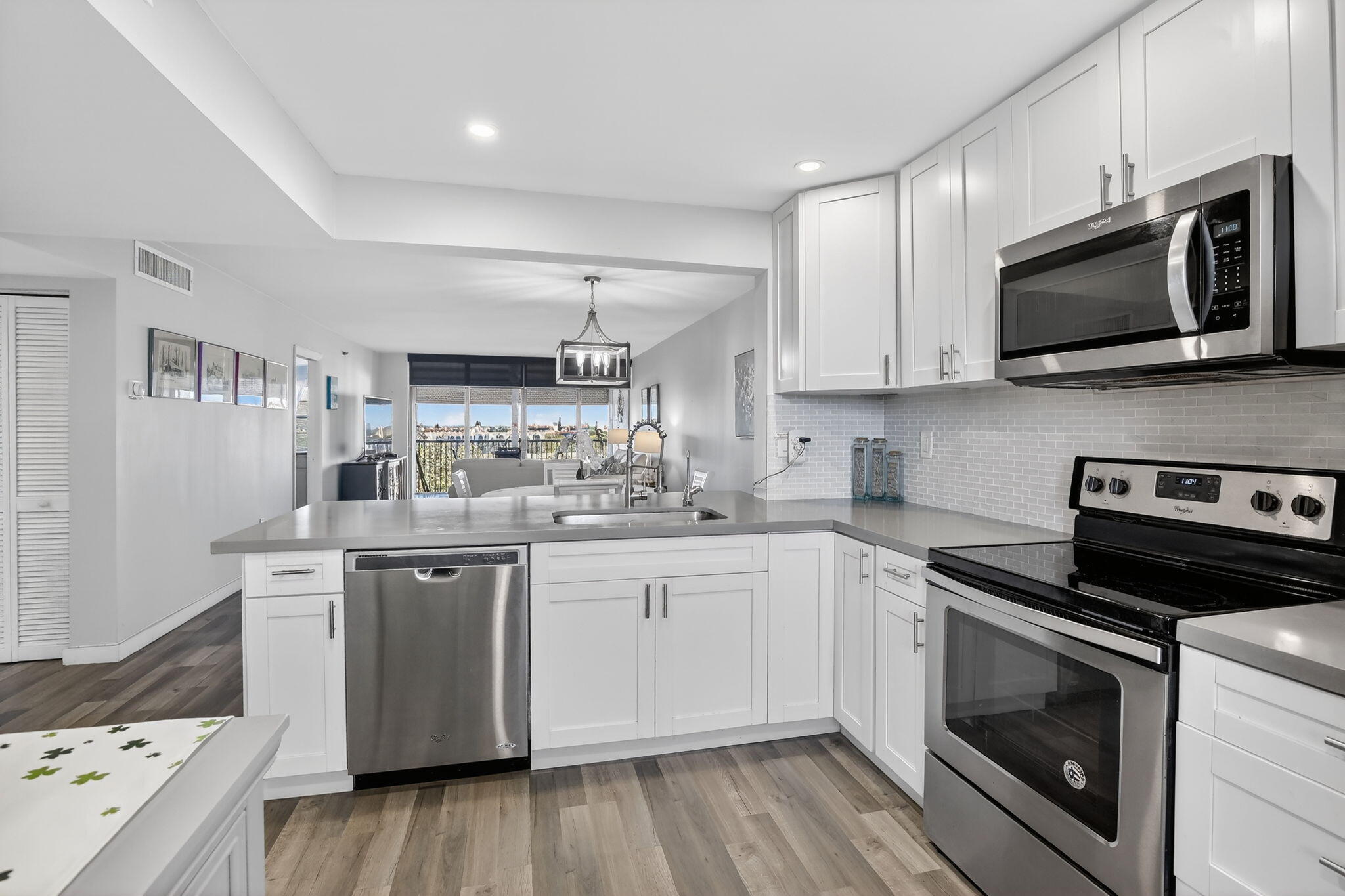 3910 Inverrary Boulevard 802b