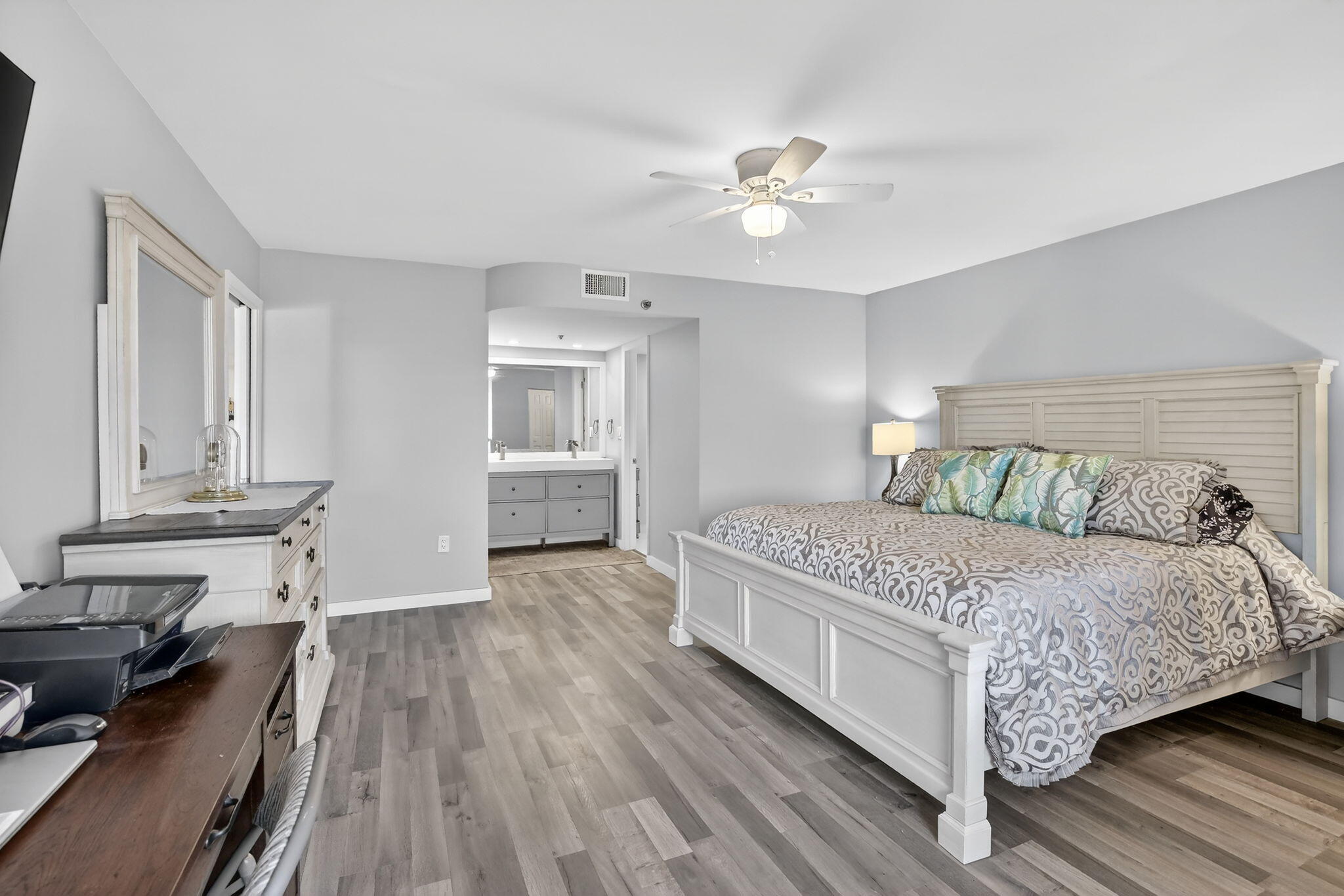 3910 Inverrary Boulevard 802b