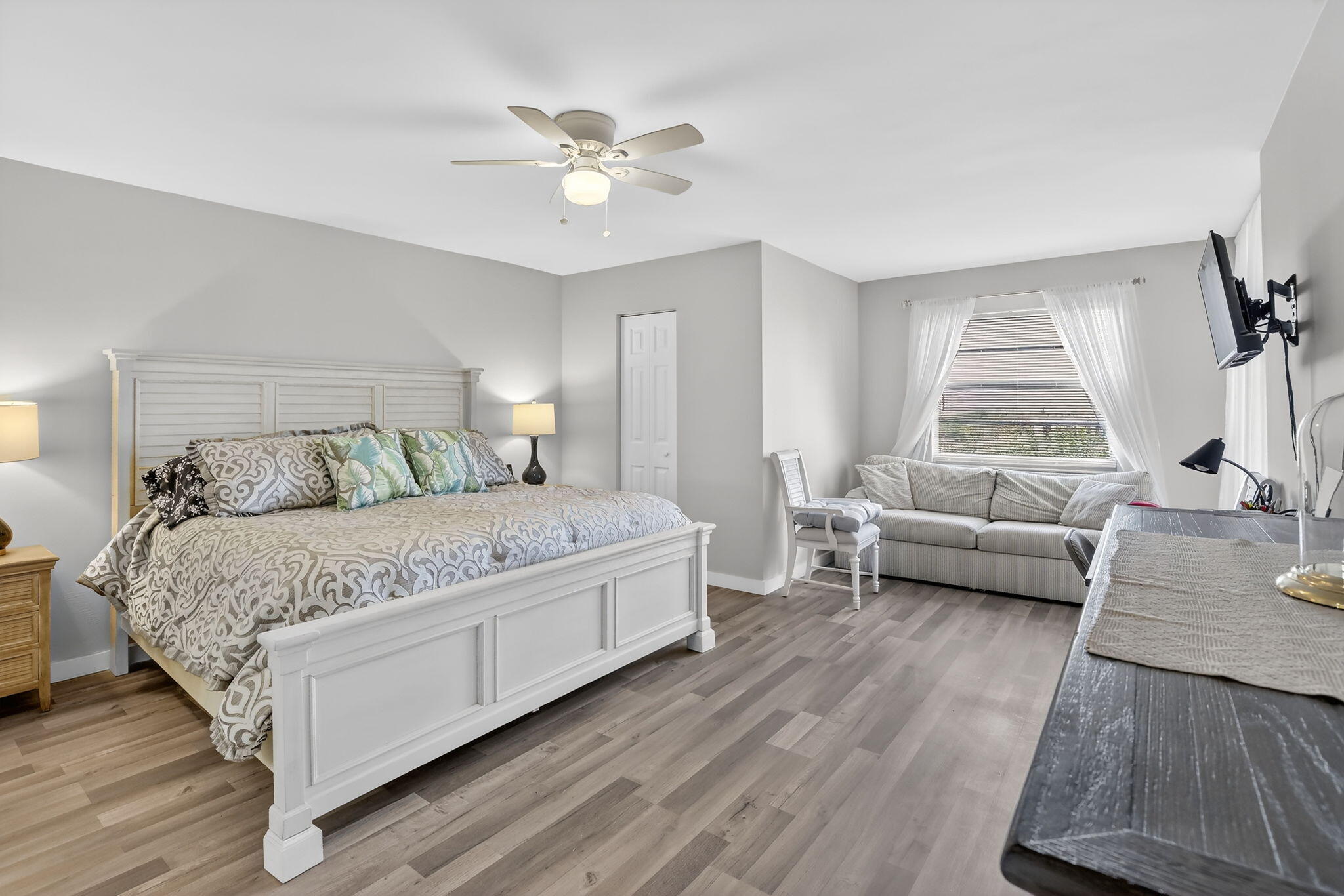 3910 Inverrary Boulevard 802b