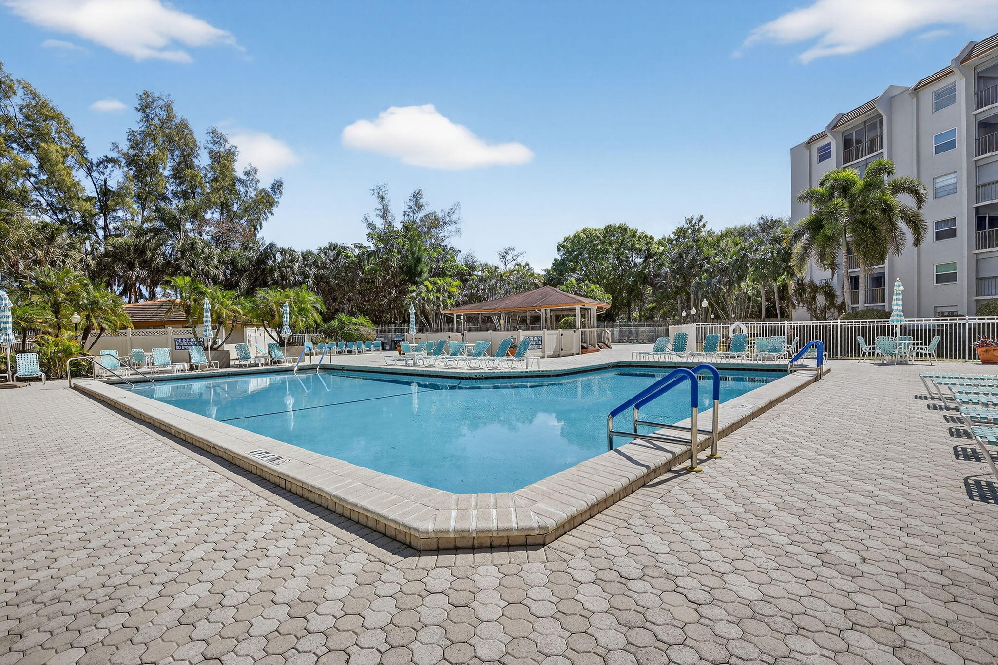 3910 Inverrary Boulevard 802b