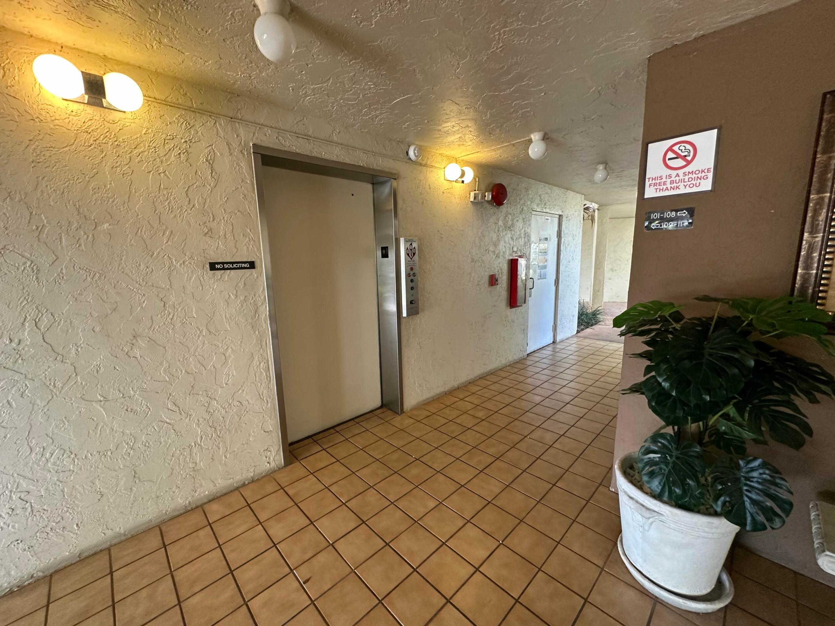 3178 Via Poinciana 307