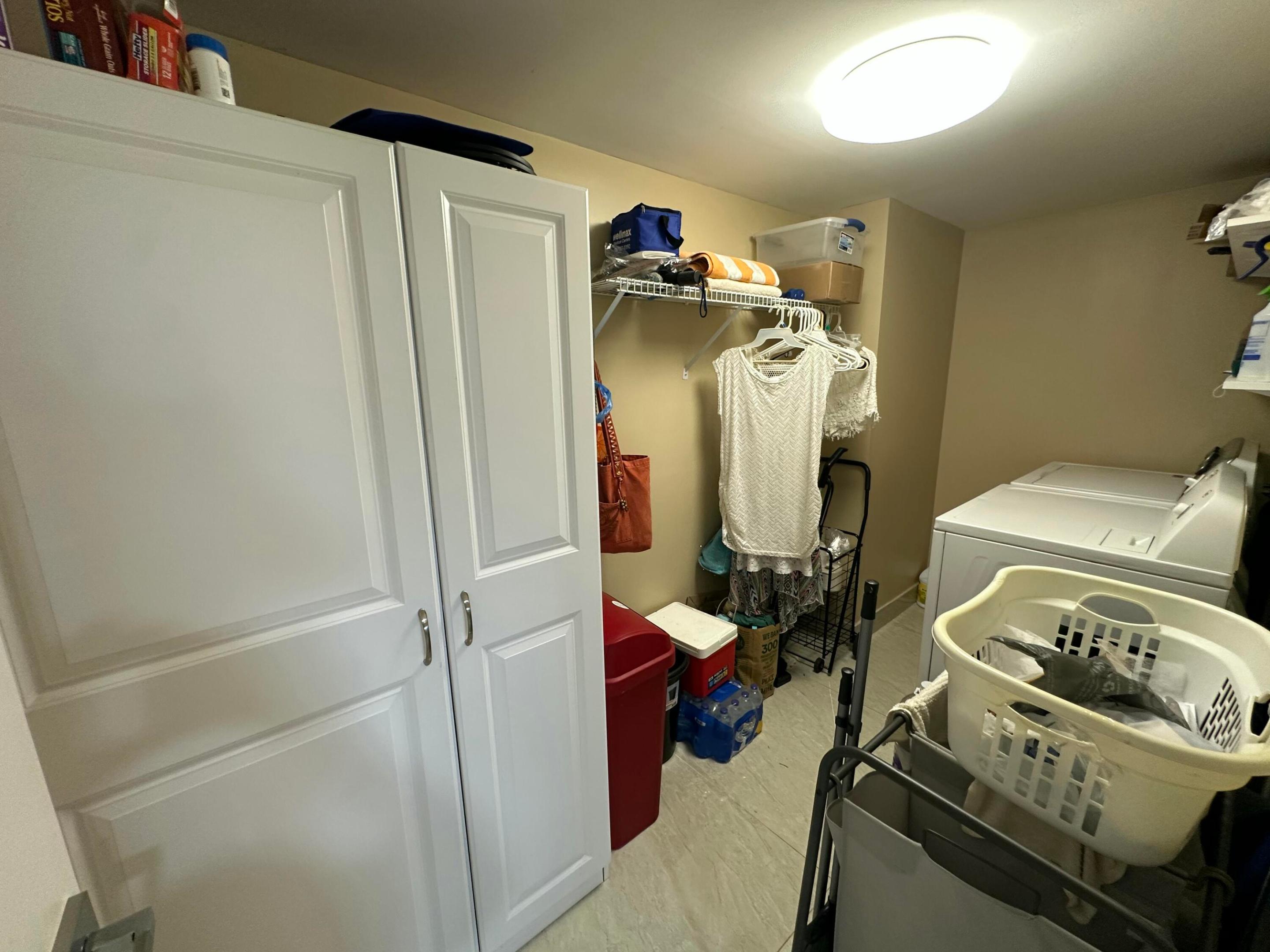 3178 Via Poinciana 307