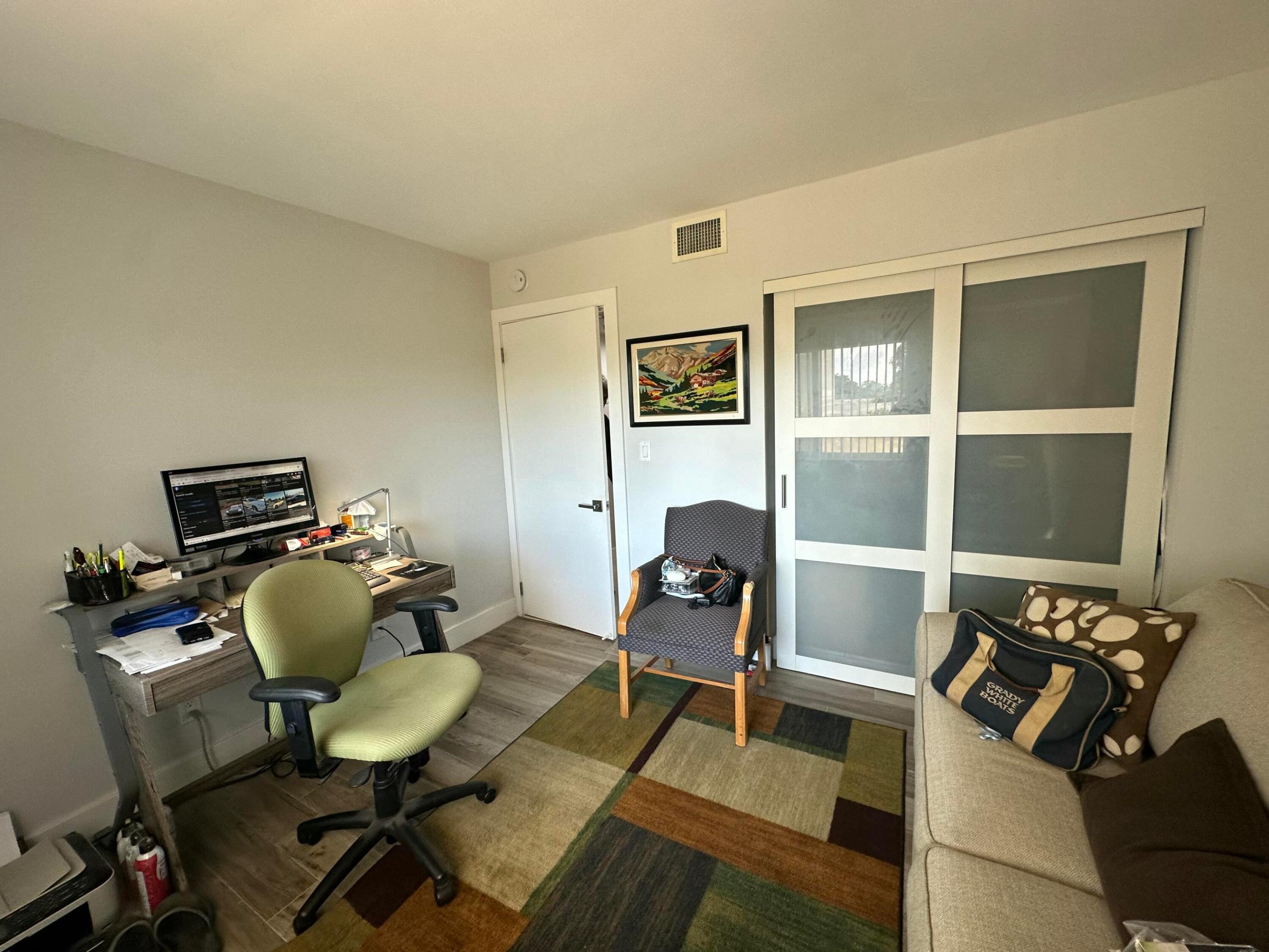 3178 Via Poinciana 307