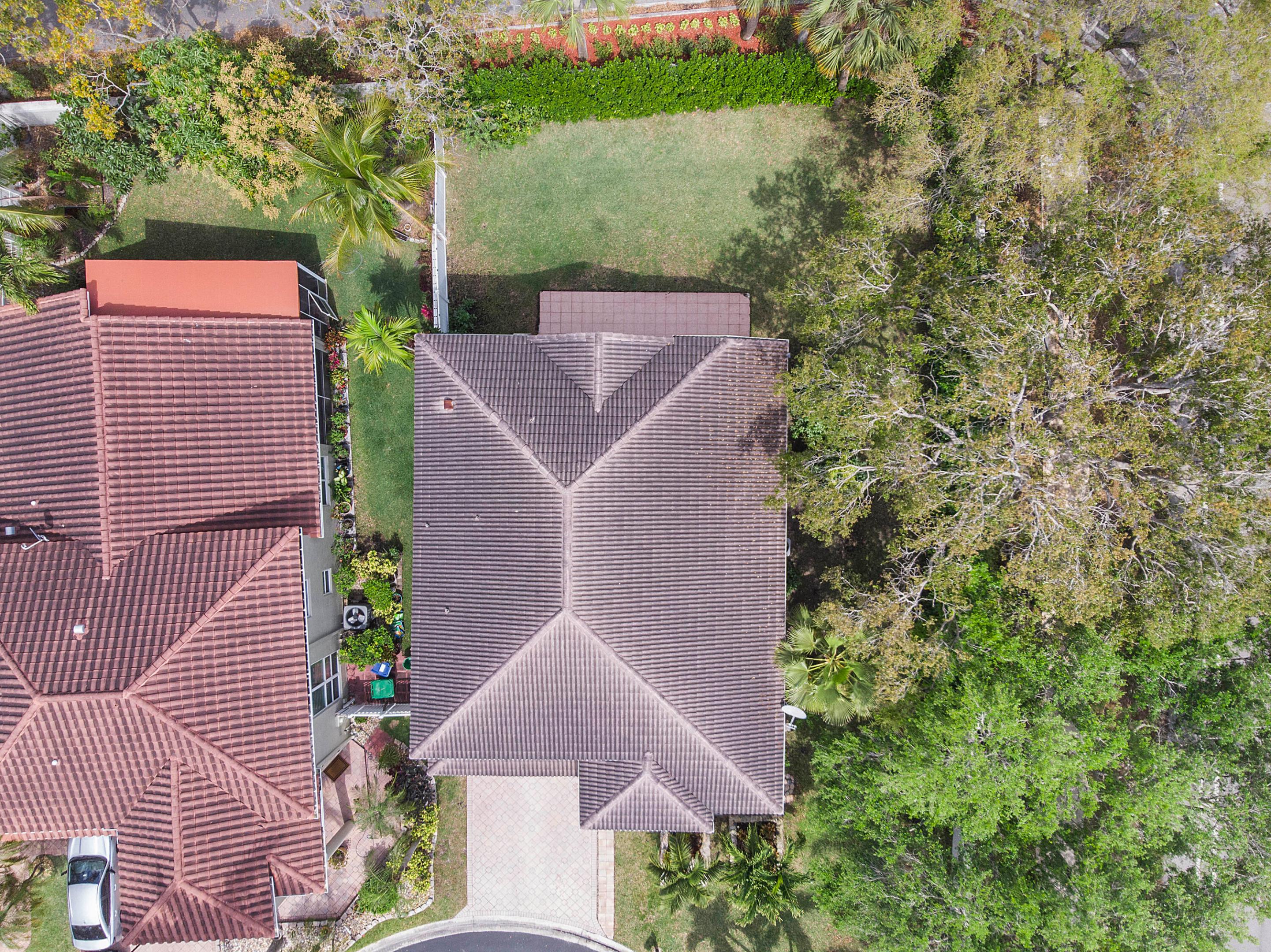 11601 NW 13th Manor