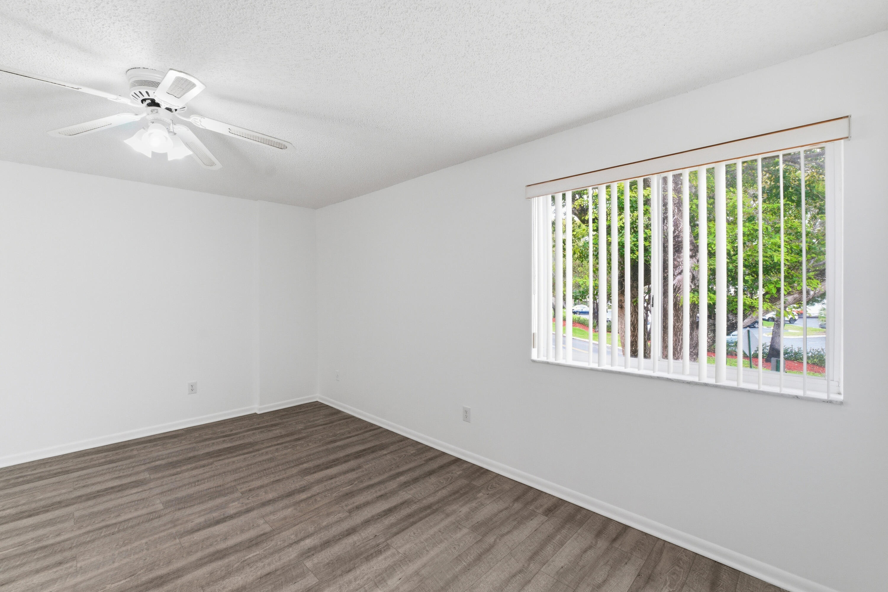 9511 Weldon Circle G207