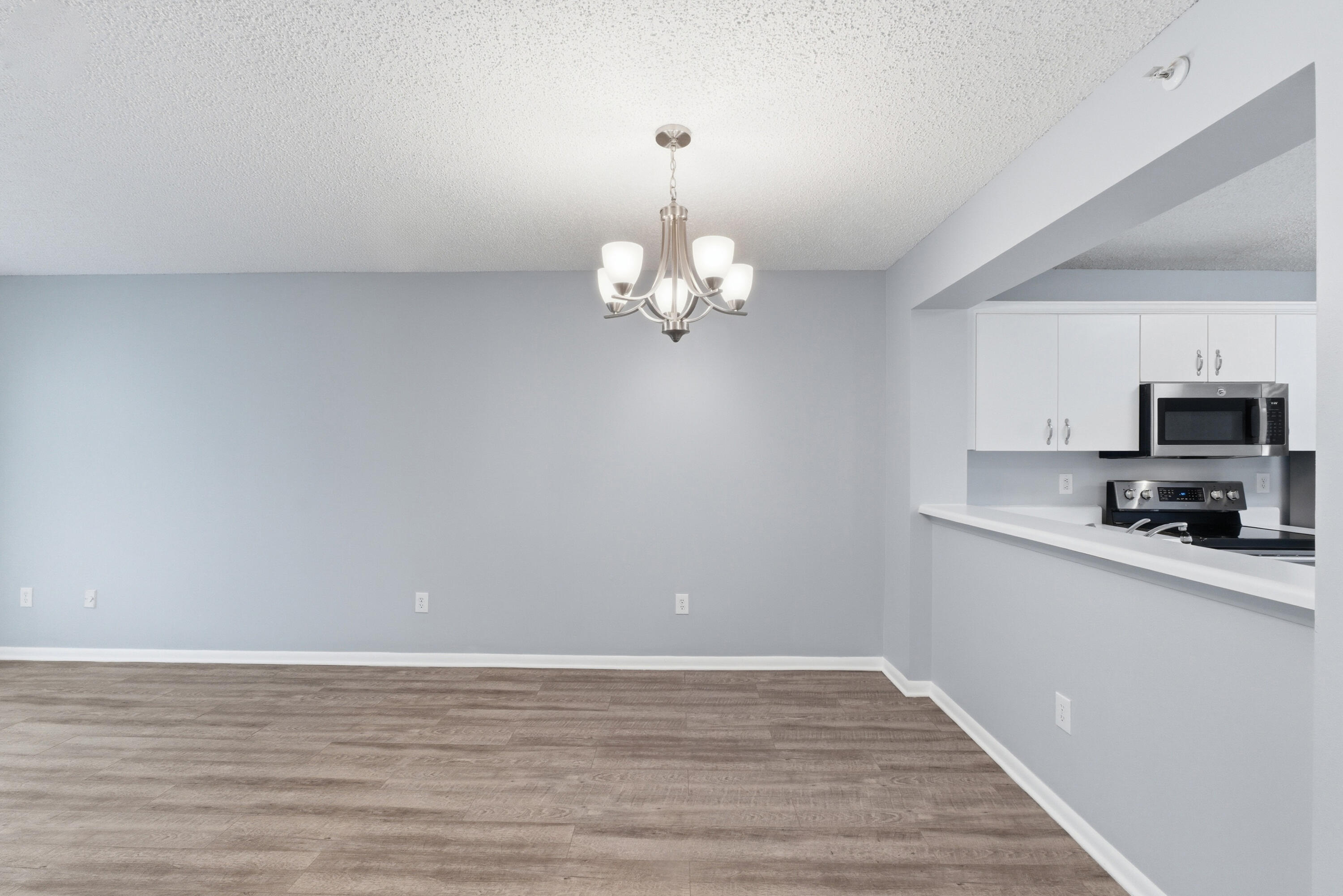 9511 Weldon Circle G207
