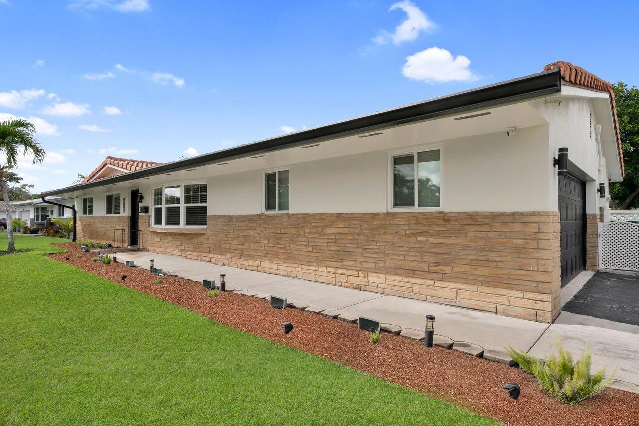 7601 NW 41st Street