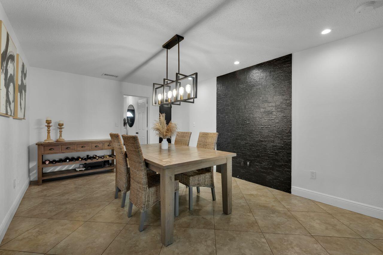7601 NW 41st Street