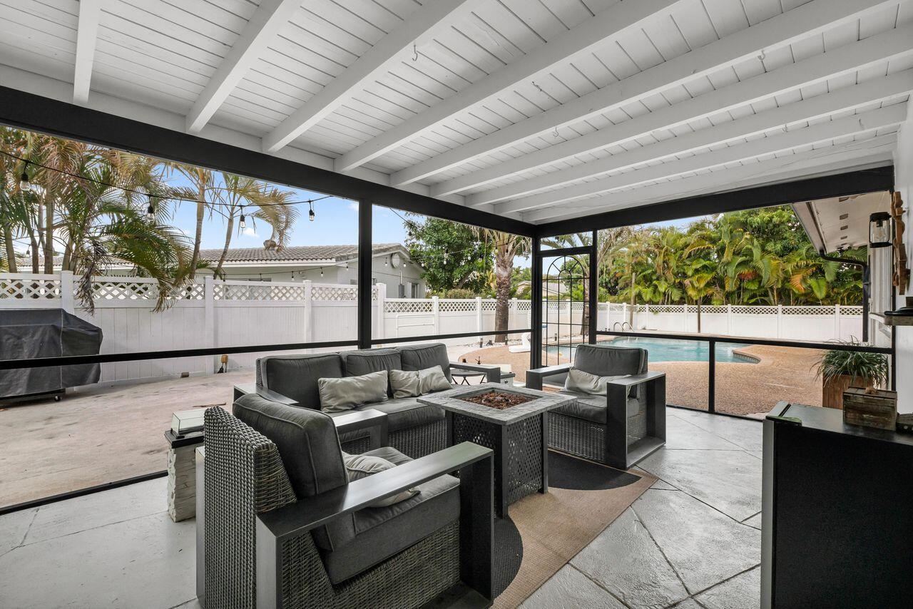 7601 NW 41st Street