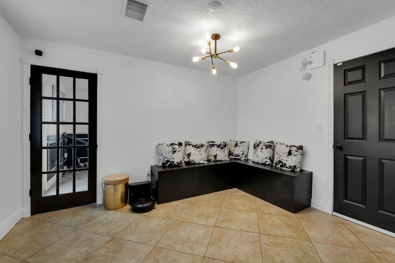 7601 NW 41st Street