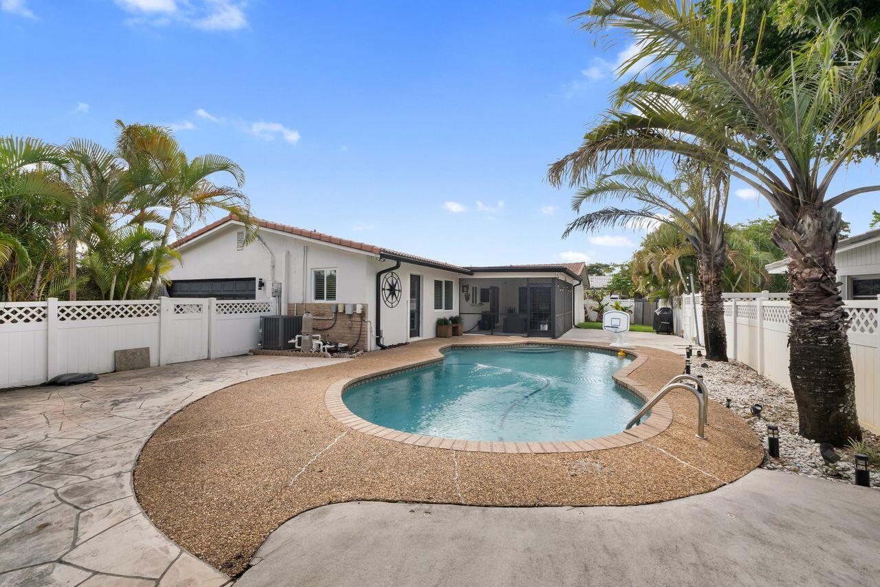 7601 NW 41st Street