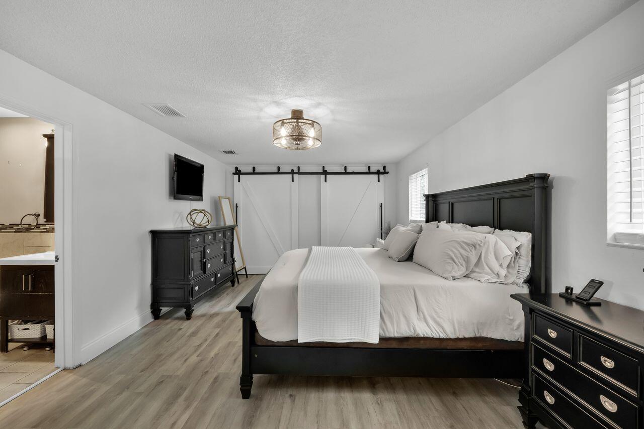7601 NW 41st Street