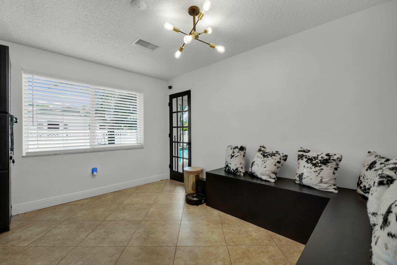 7601 NW 41st Street