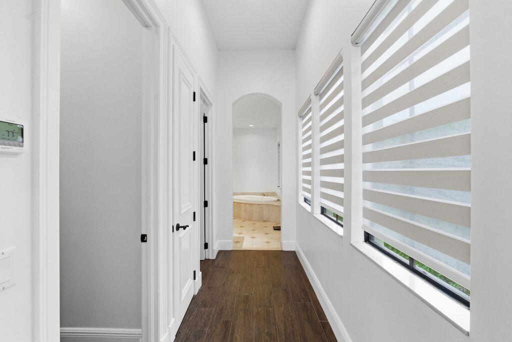 9460 Eden Manor