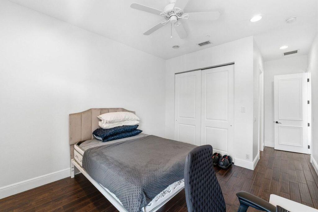 9460 Eden Manor