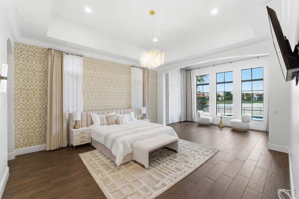 9460 Eden Manor