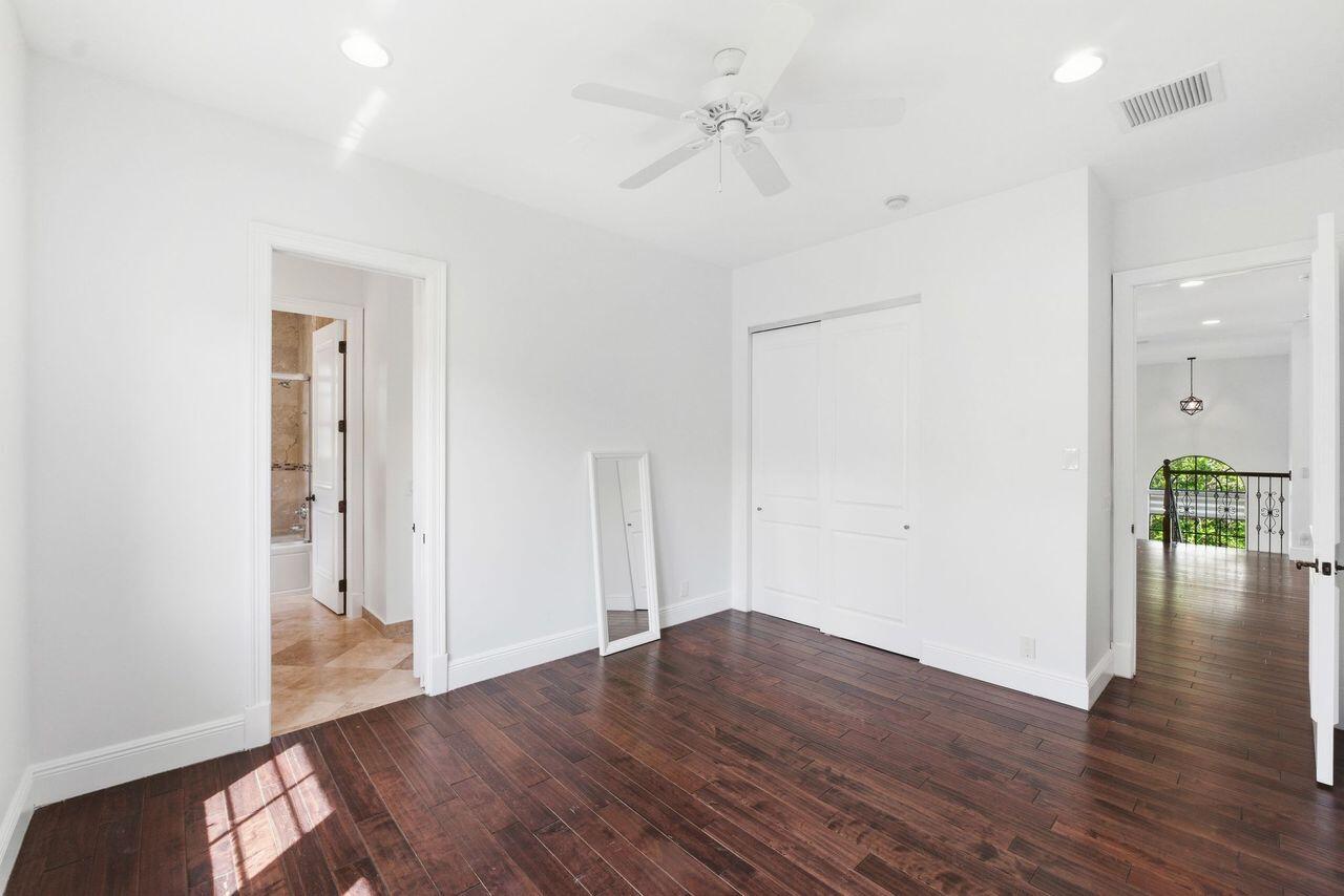 9460 Eden Manor