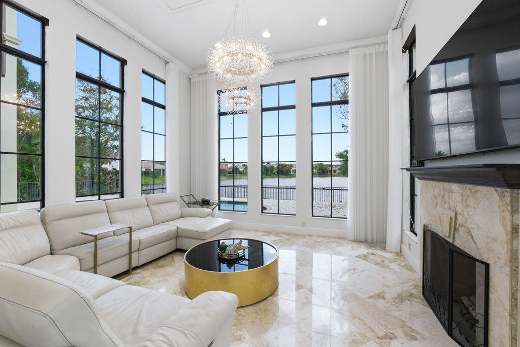 9460 Eden Manor