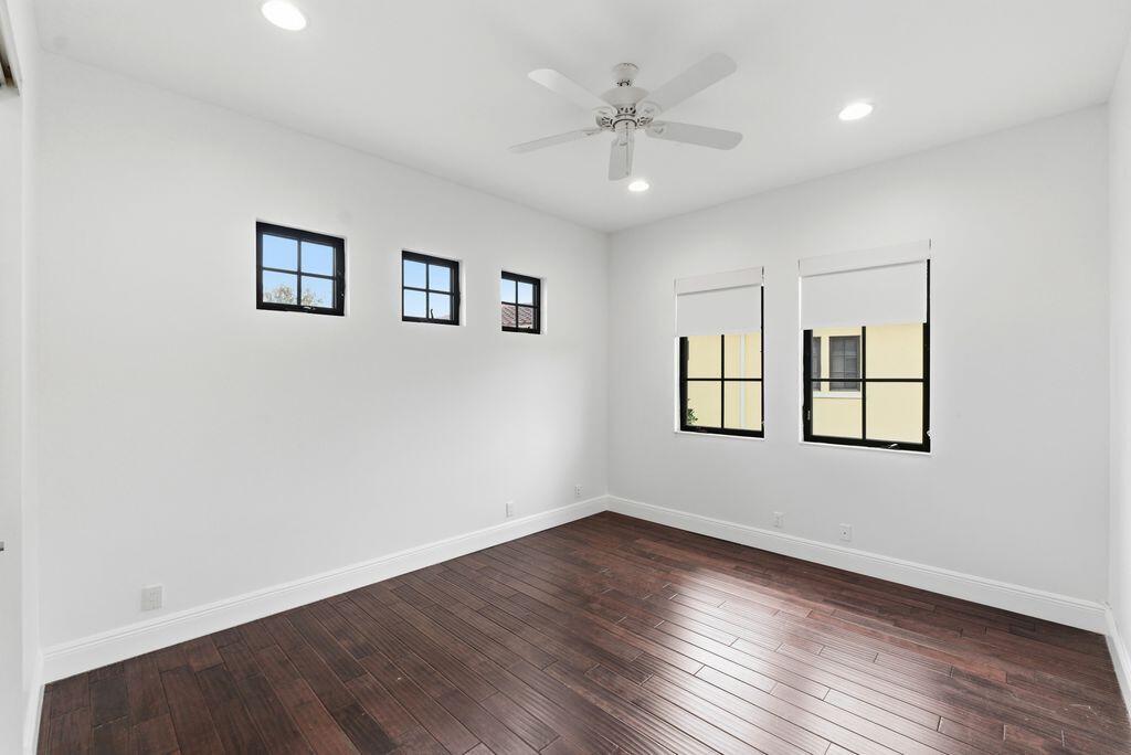 9460 Eden Manor