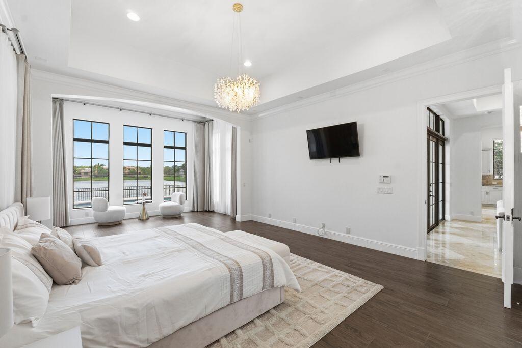 9460 Eden Manor