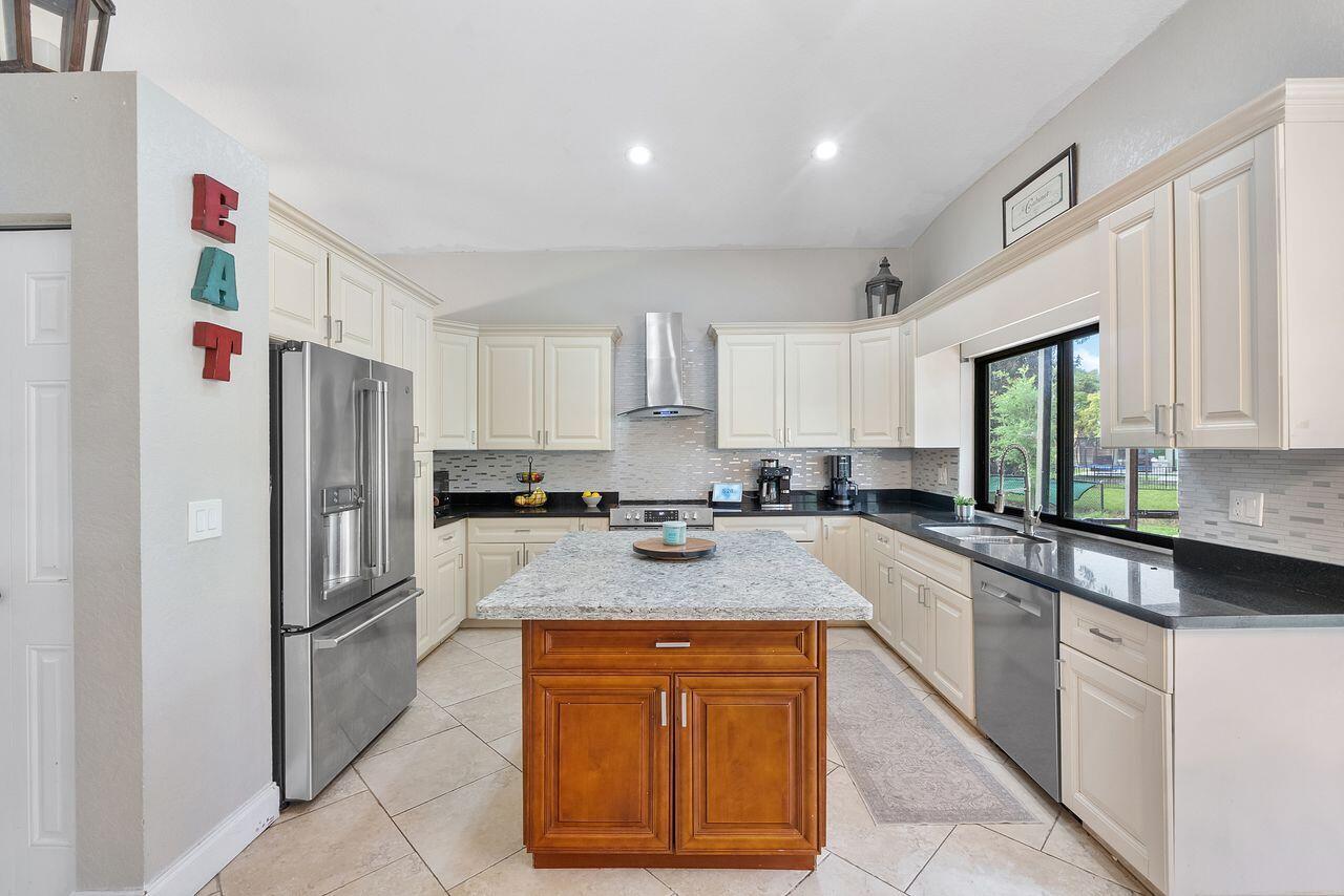 6273 NW 52nd Street