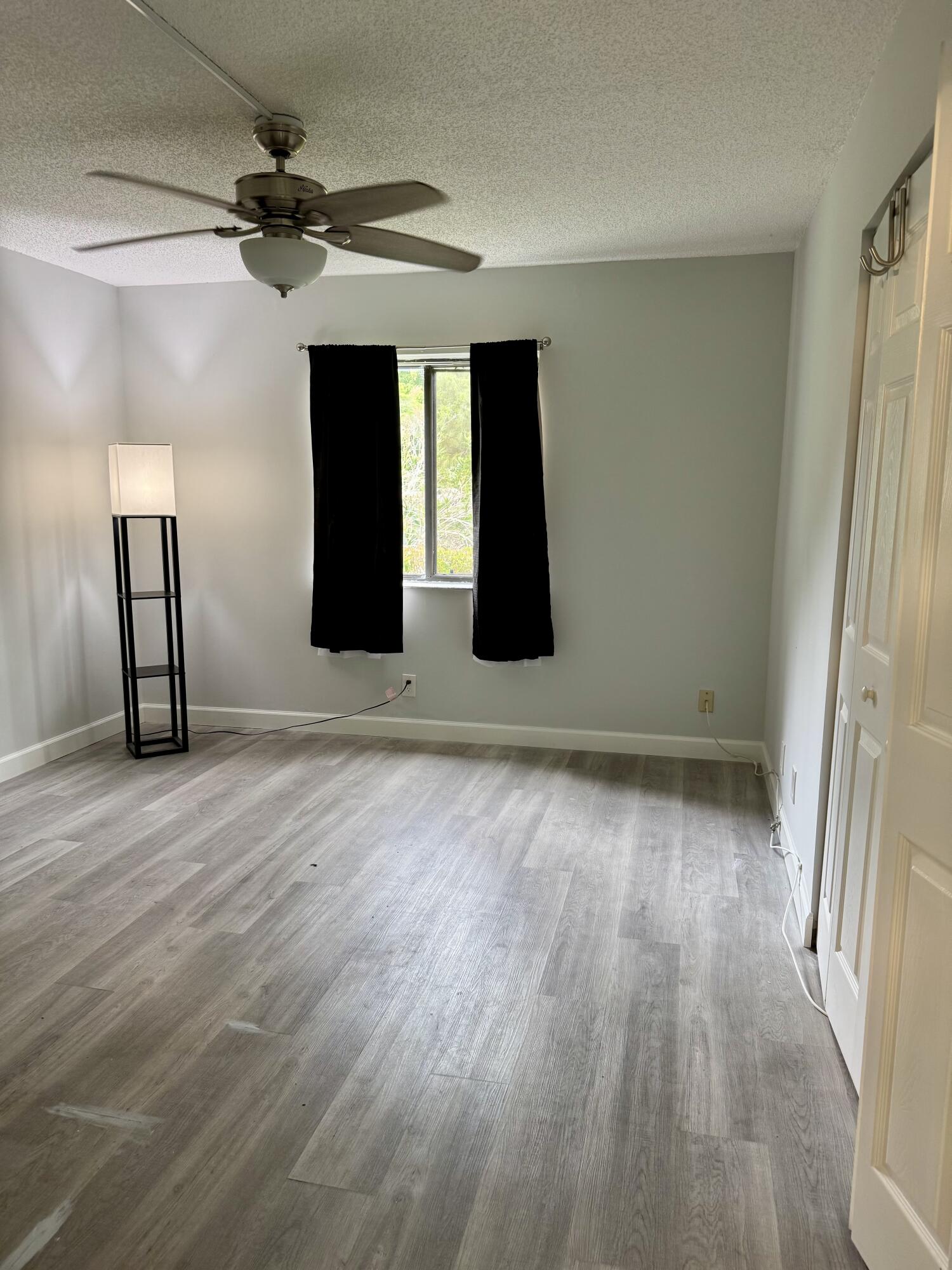 912 SW 9th St Circle SW 101
