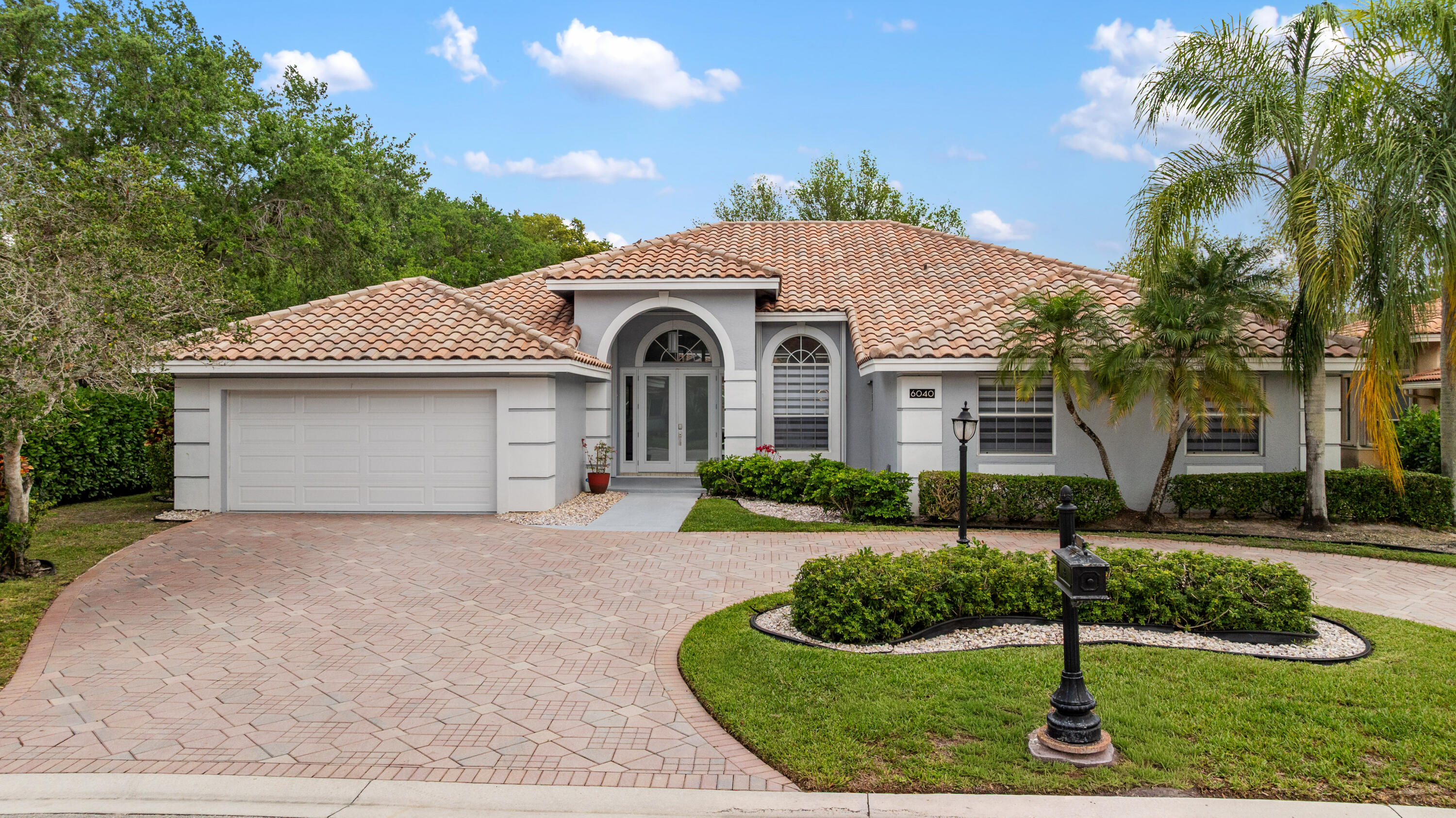6040 NW 96th Way