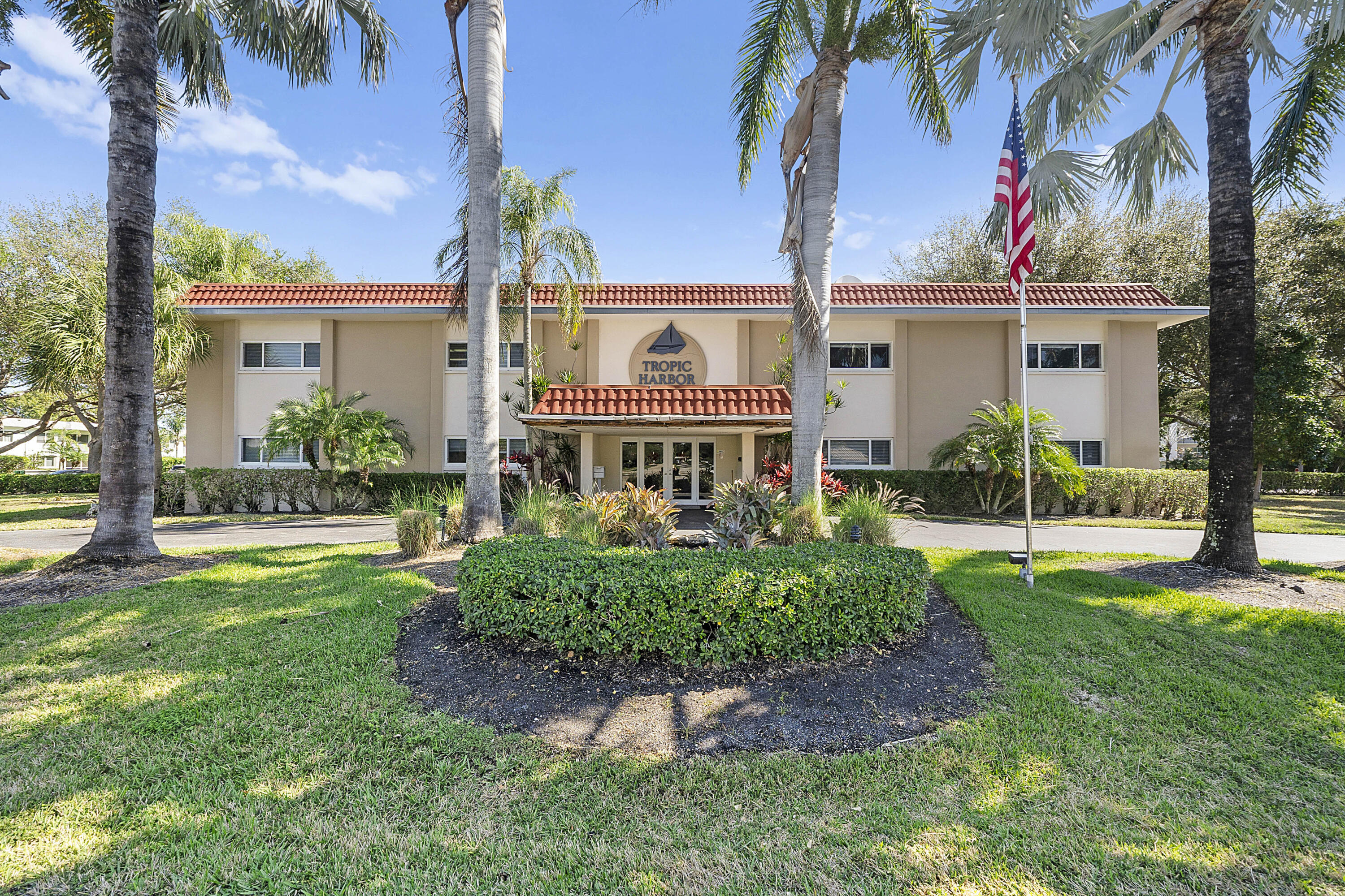 3401 Spanish Trail 348g