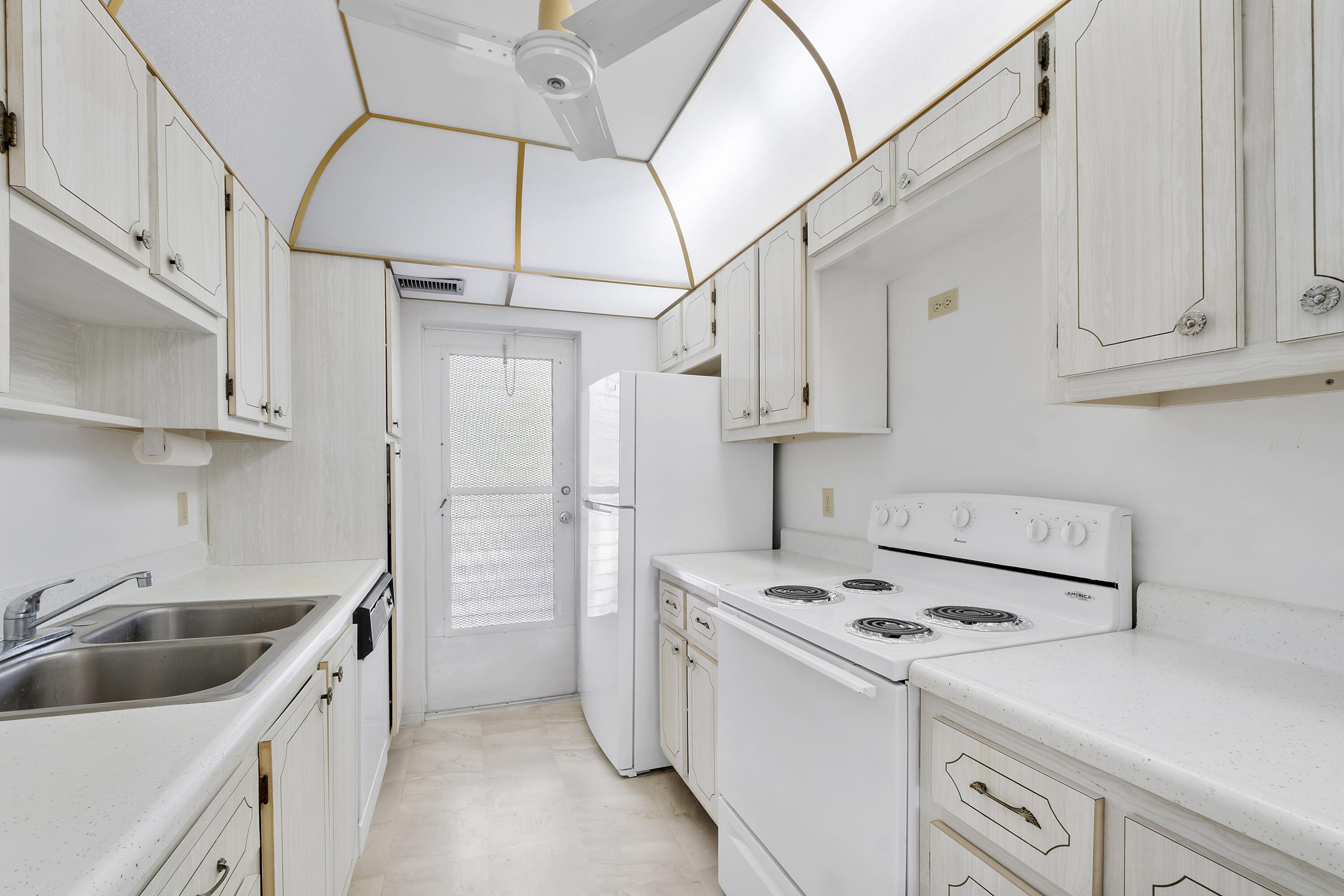 3401 Spanish Trail 348g