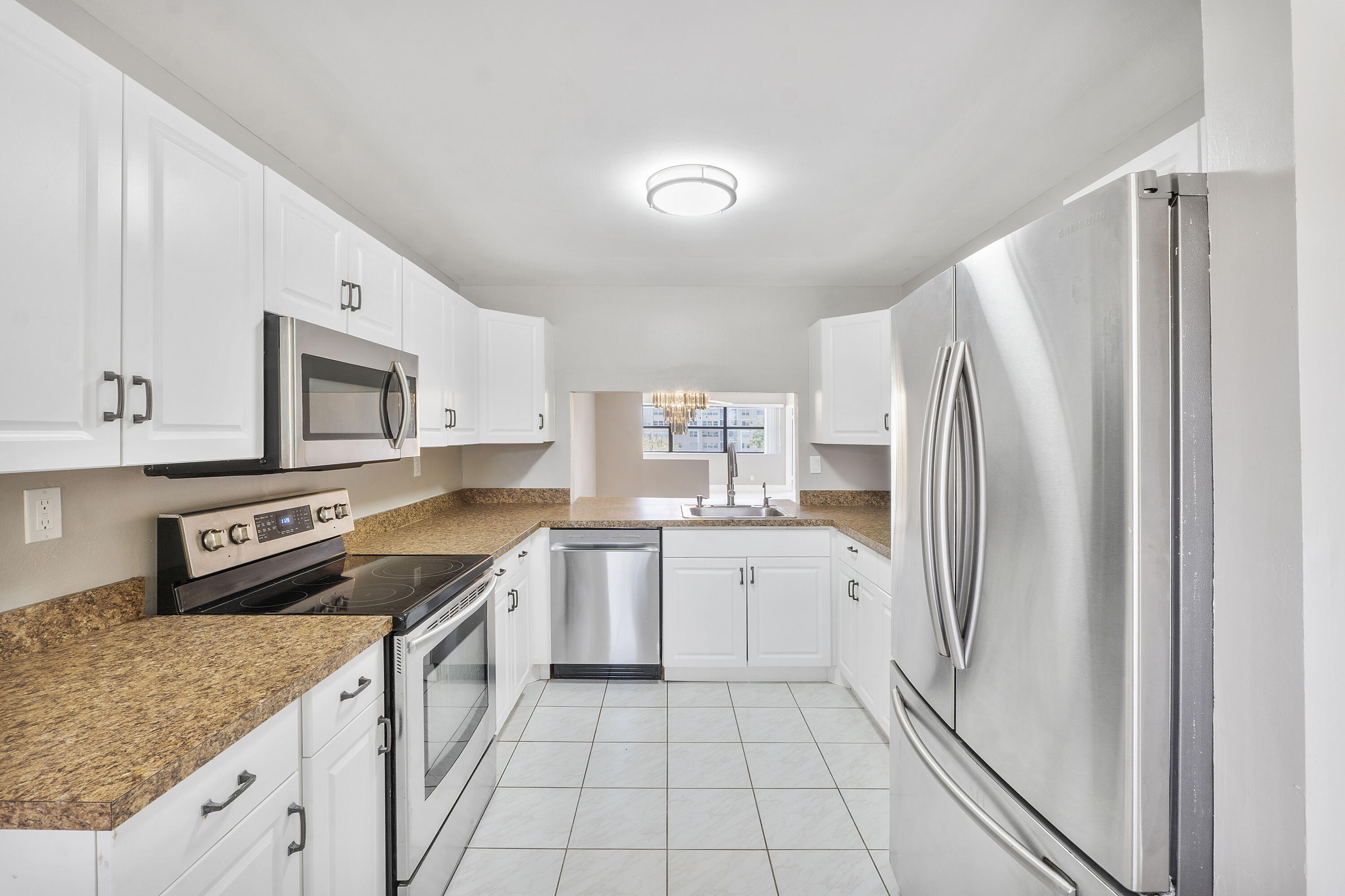 2606 NW 104th Avenue 208