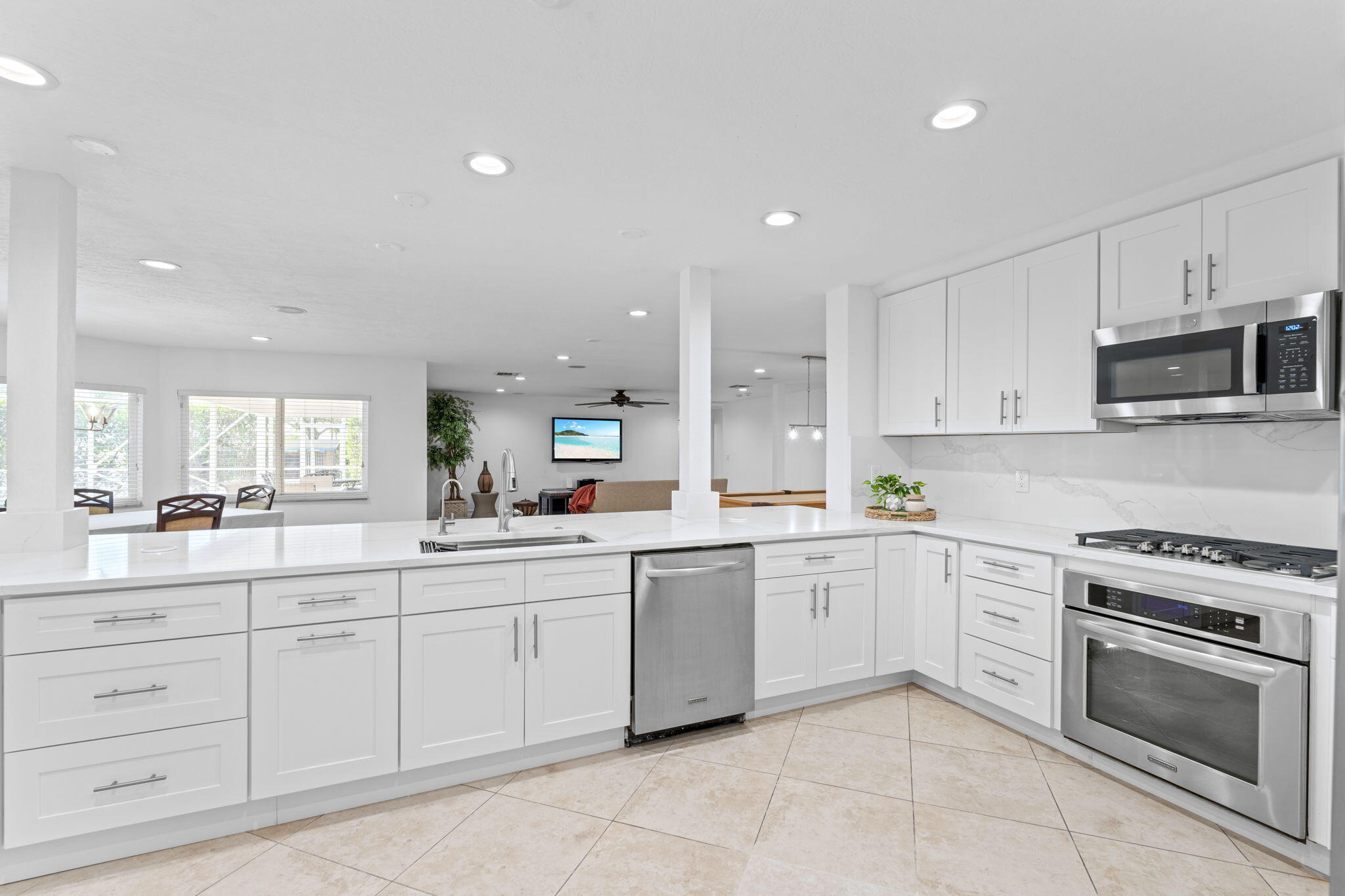 7447 NW 82nd Terrace