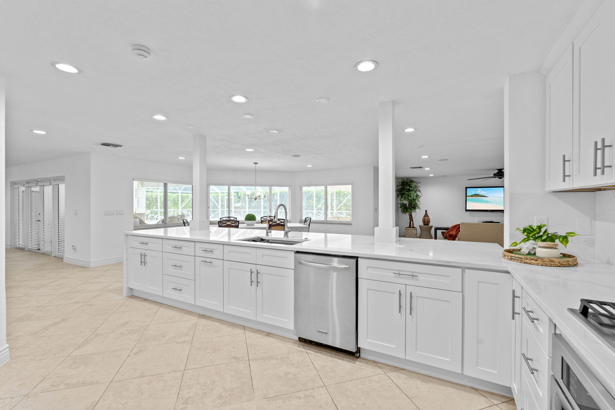 7447 NW 82nd Terrace
