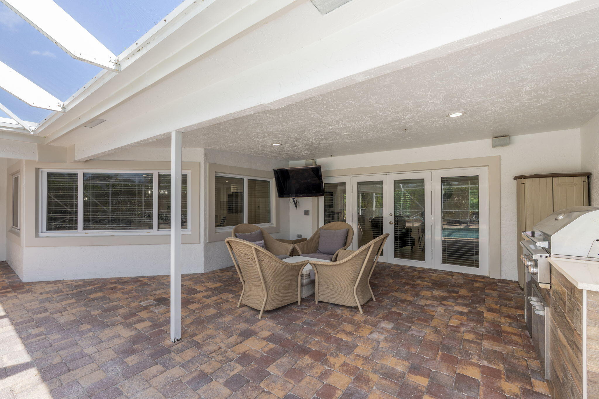 7447 NW 82nd Terrace