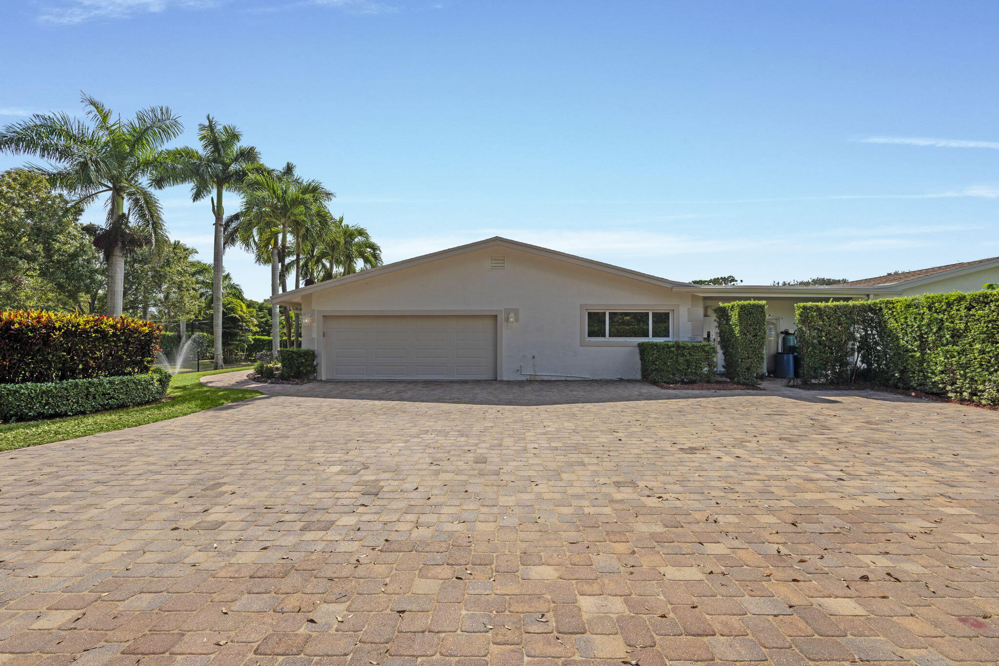 7447 NW 82nd Terrace